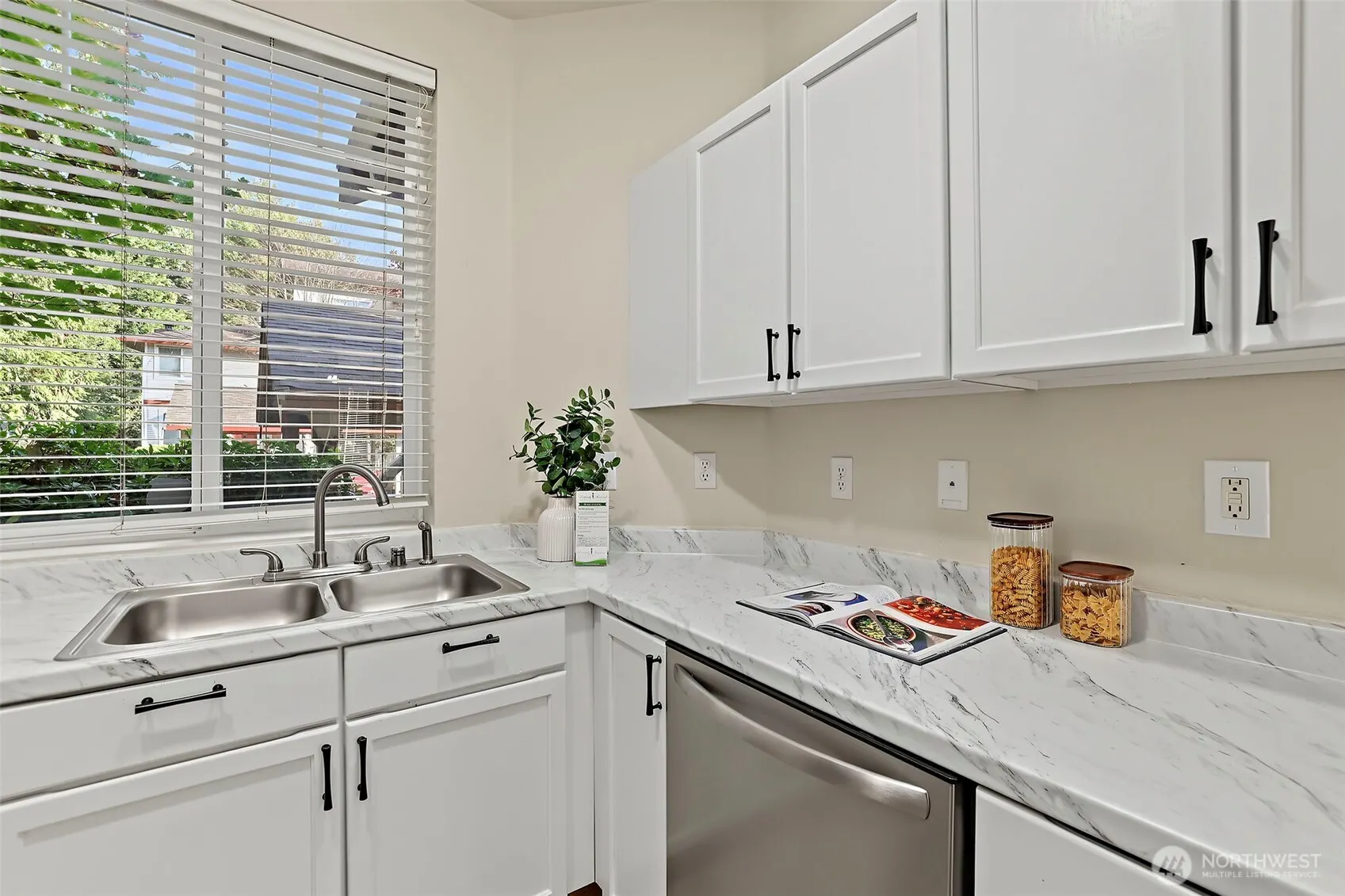 14818 29th Avenue W #C104, Lynnwood, WA 98087