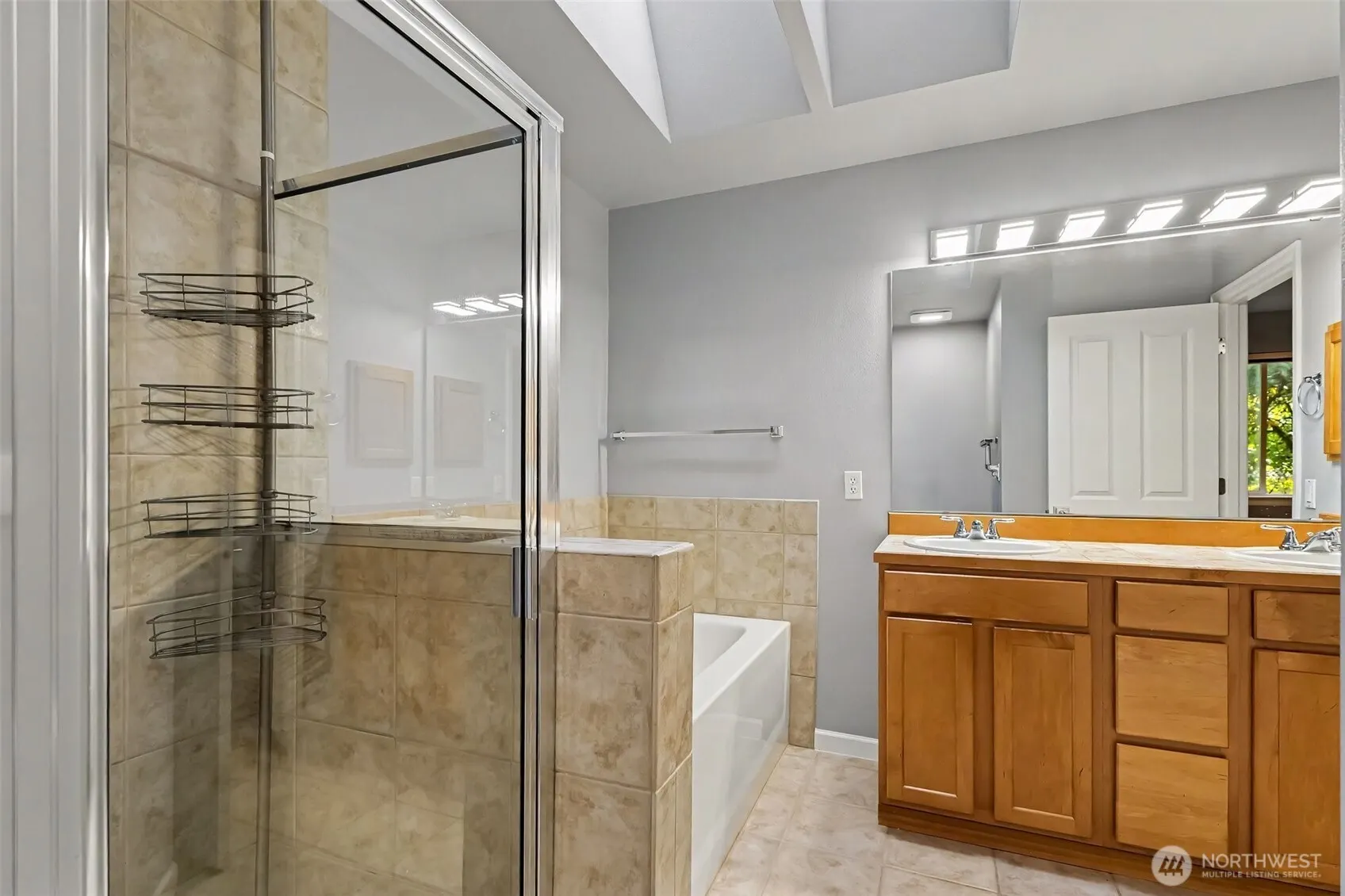 1332 196th Place SW, Lynnwood, WA 98036