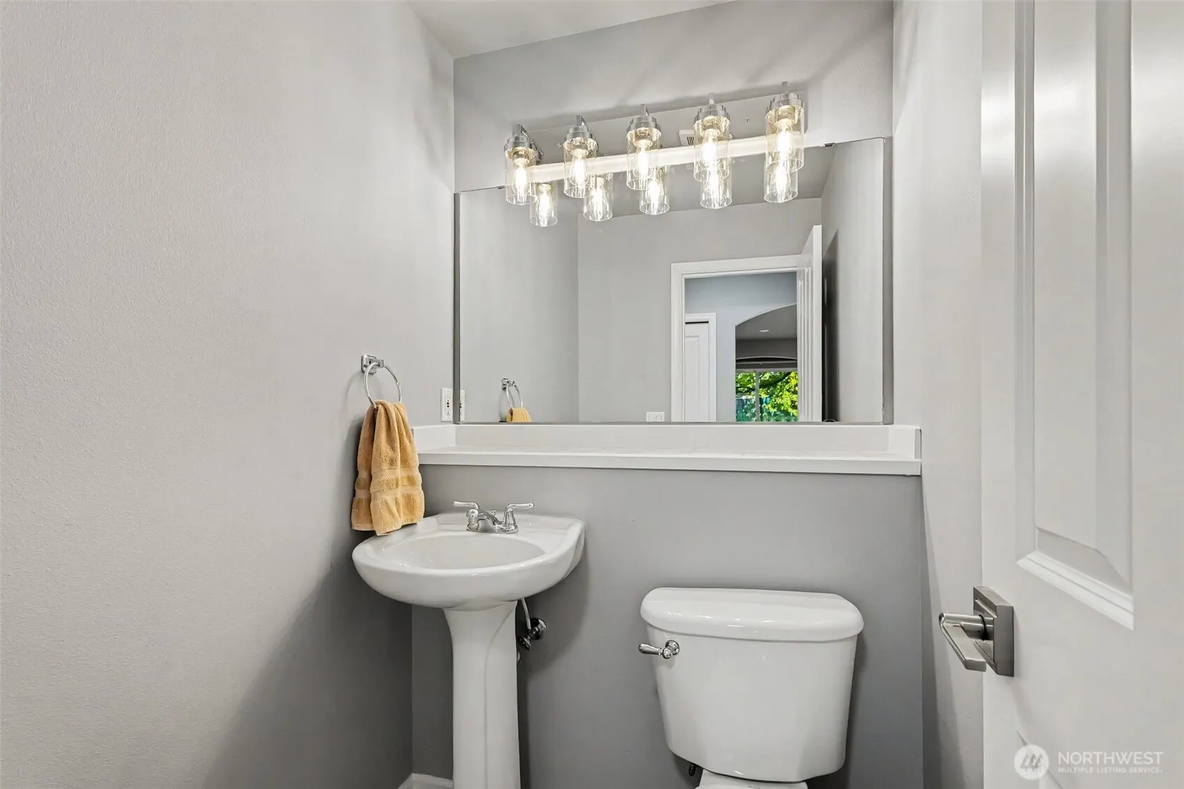 1332 196th Place SW, Lynnwood, WA 98036