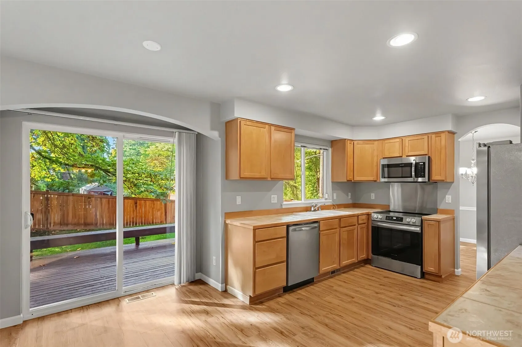 1332 196th Place SW, Lynnwood, WA 98036
