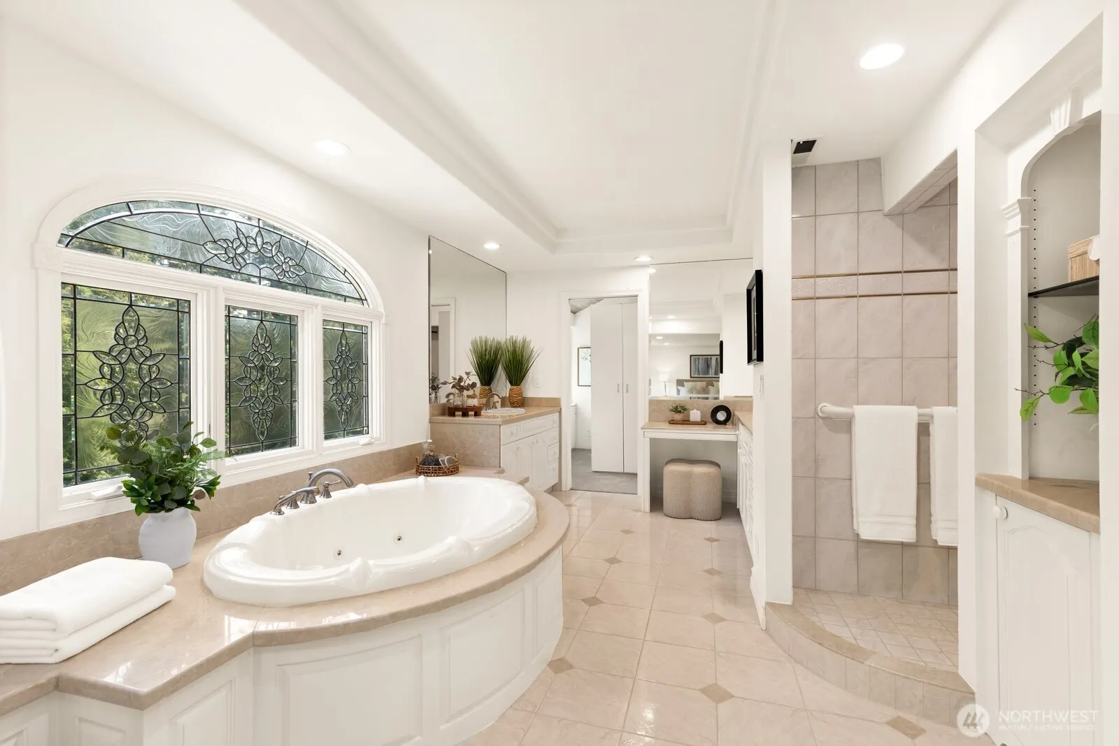 24108 NE 180th Street , Woodinville, WA 98077