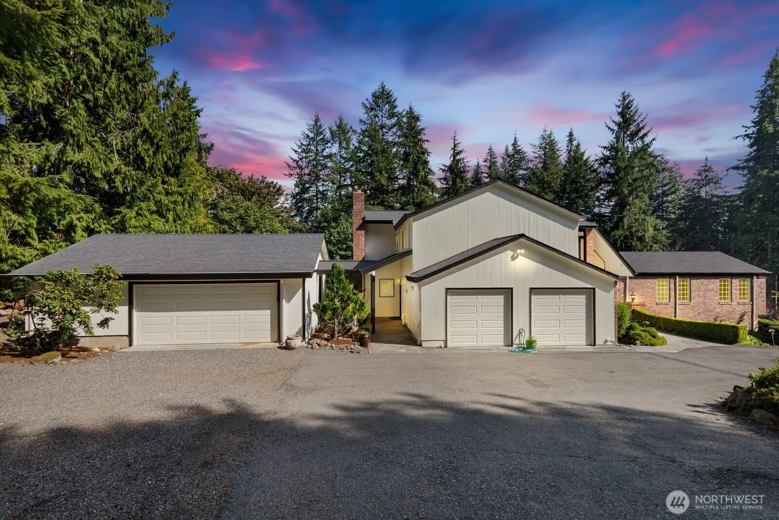 24108 NE 180th Street , Woodinville, WA 98077