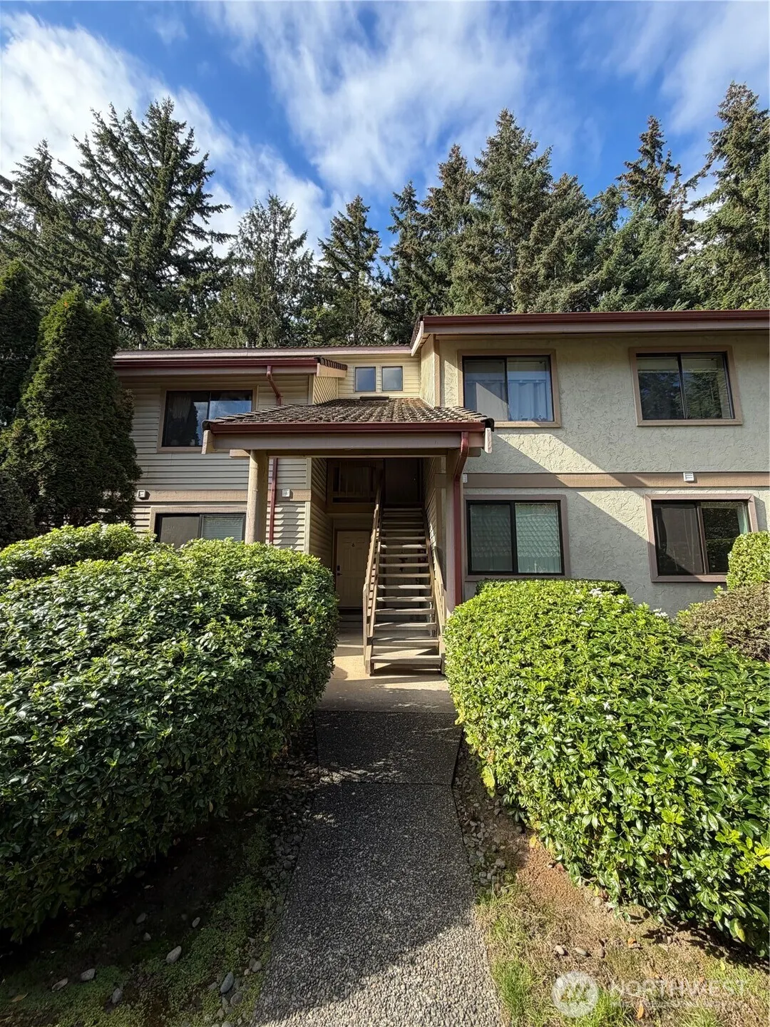 17515 118th Avenue SE #B6, Renton, WA 98058-6098