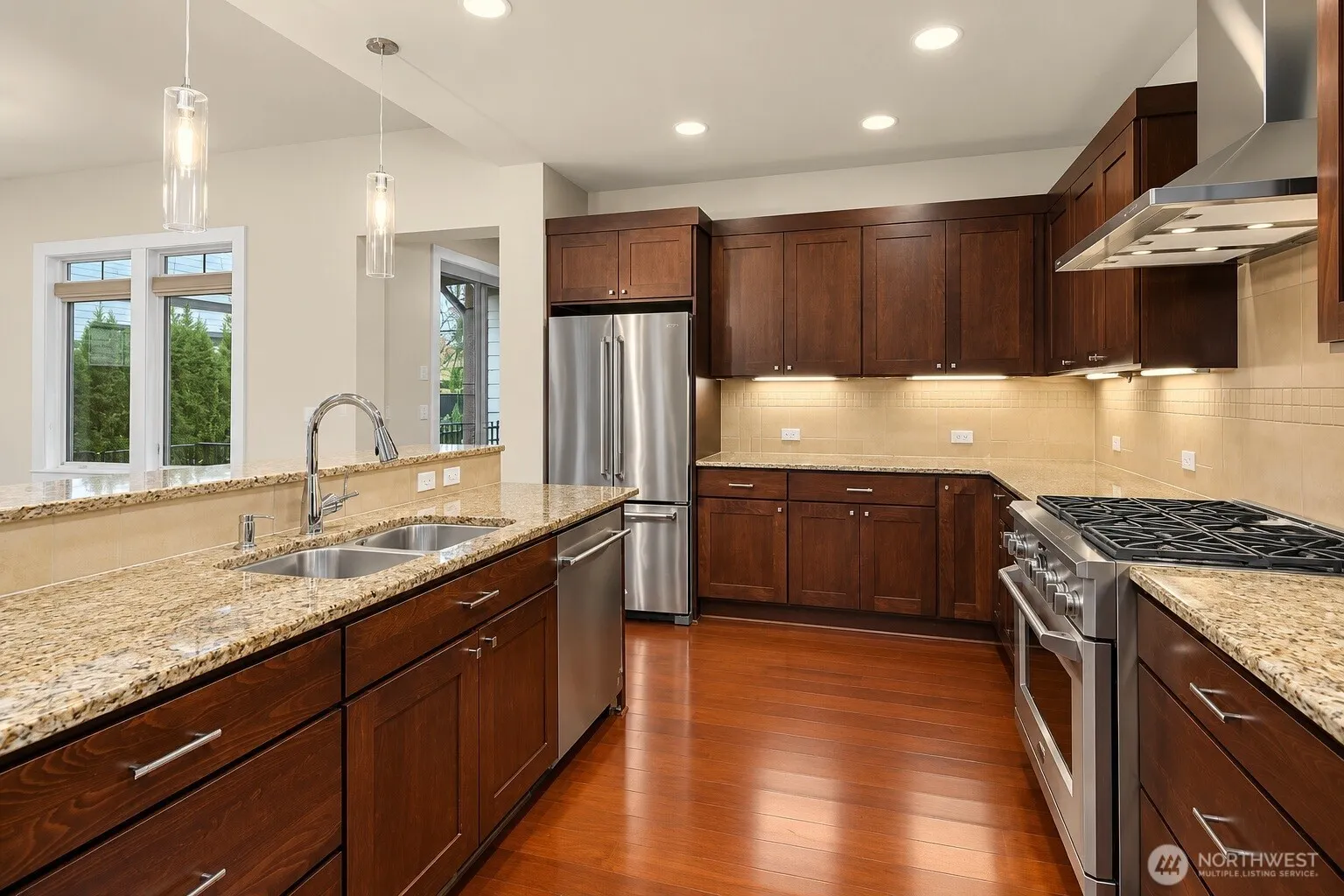 1036 N 42nd Place , Renton, WA 98056