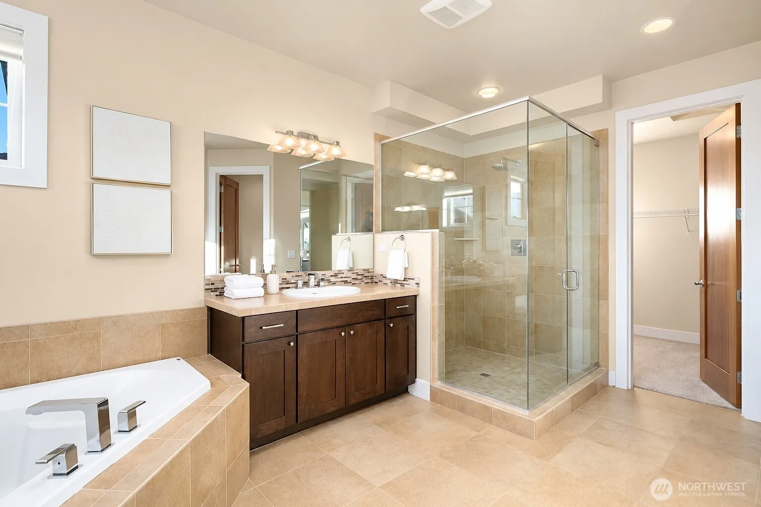 1036 N 42nd Place , Renton, WA 98056