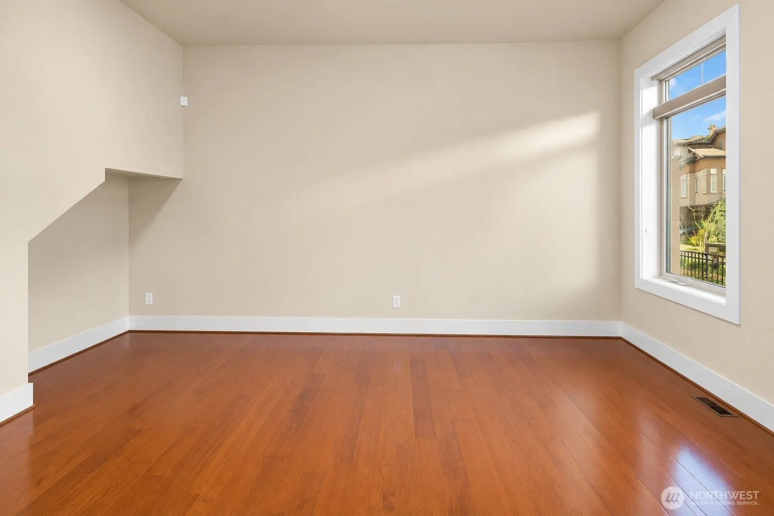 1036 N 42nd Place , Renton, WA 98056