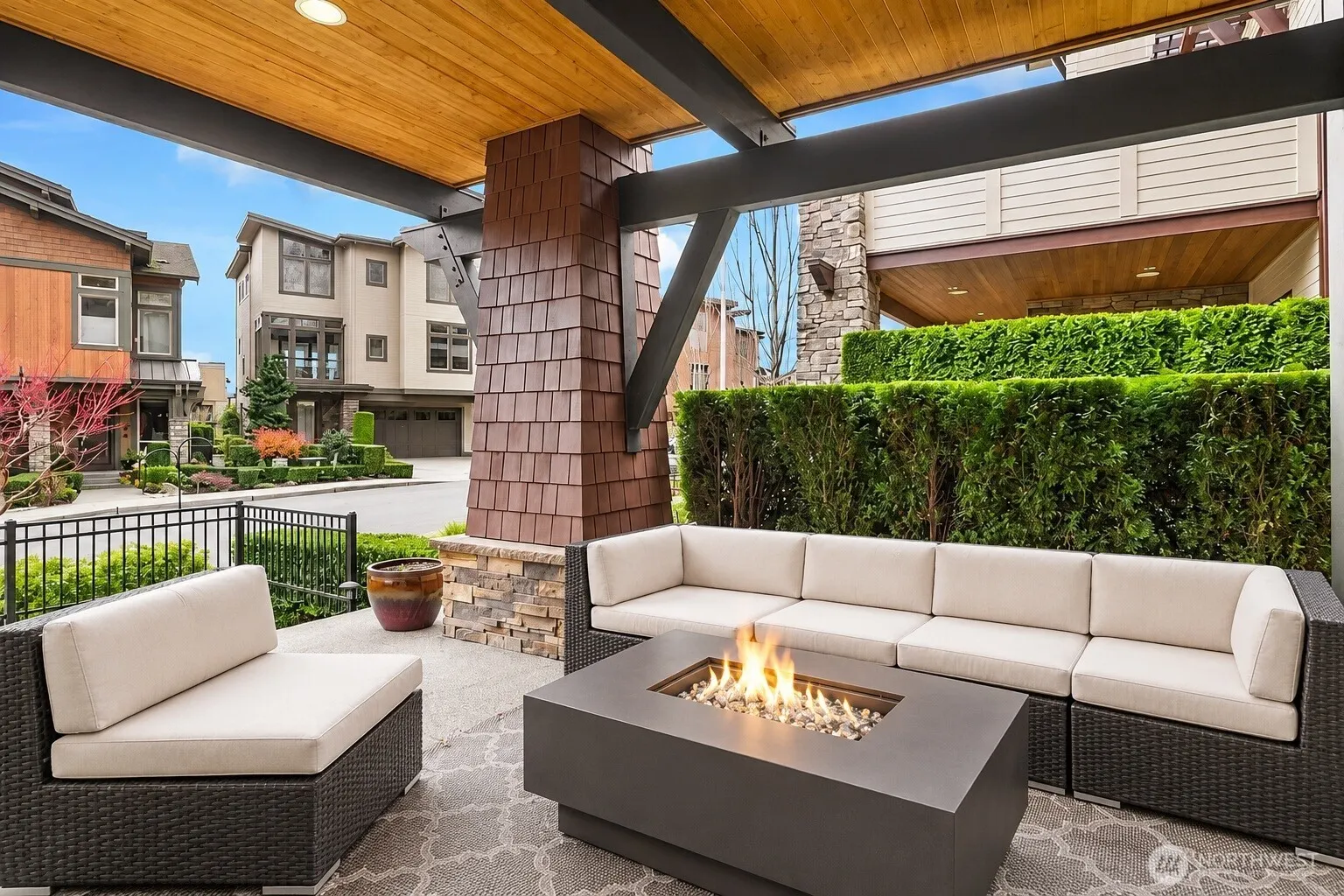 1036 N 42nd Place , Renton, WA 98056