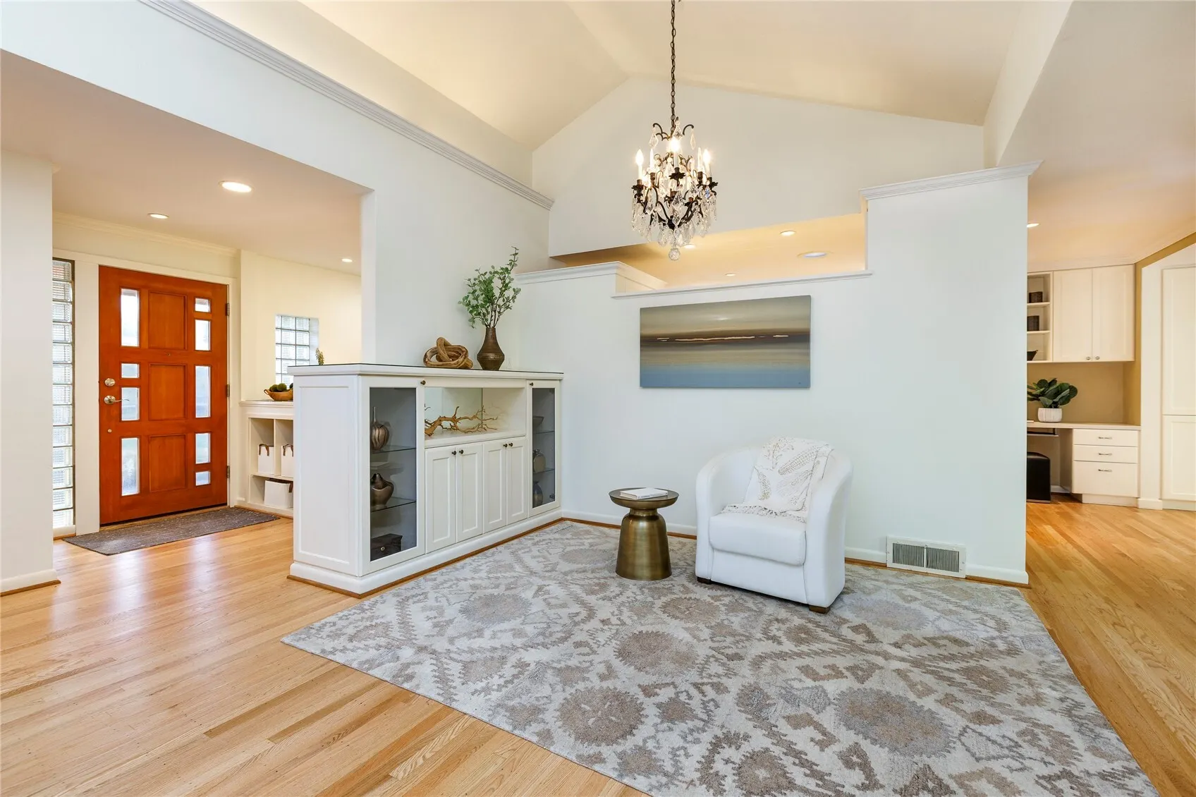 12051 4th Avenue NW, Seattle, WA 98177-4518