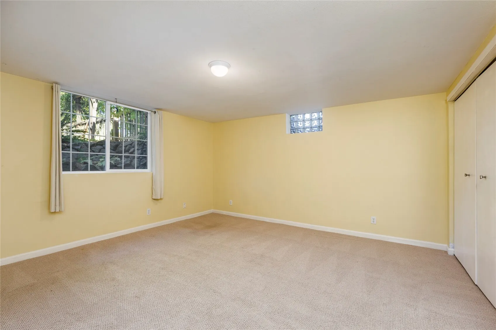 12051 4th Avenue NW, Seattle, WA 98177-4518