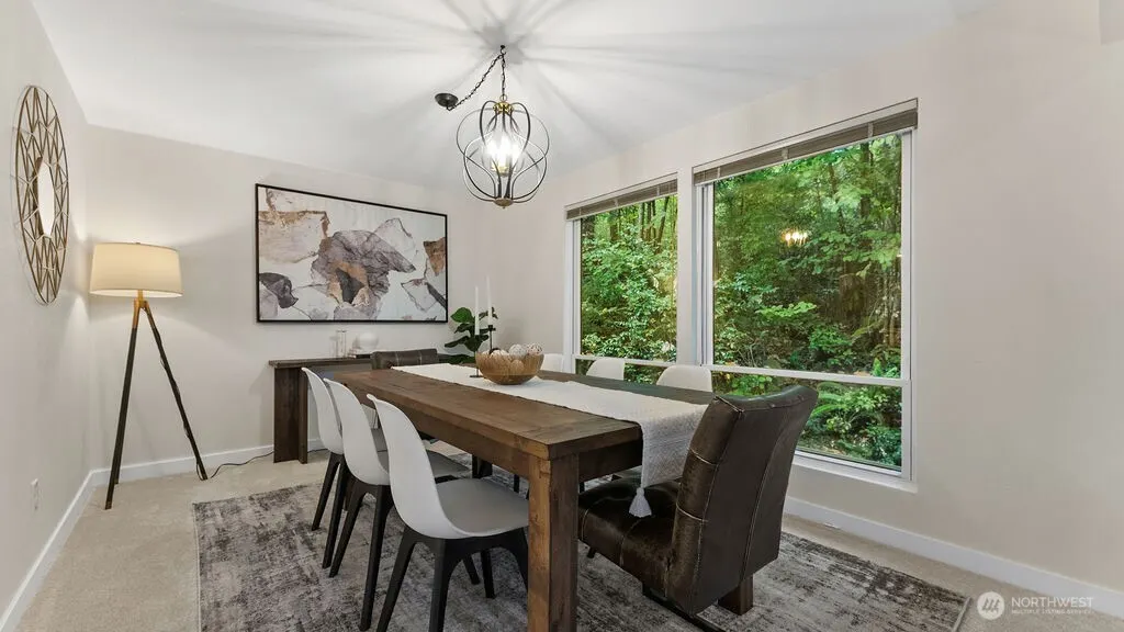 6504 119th Avenue SE, Bellevue, WA 98006