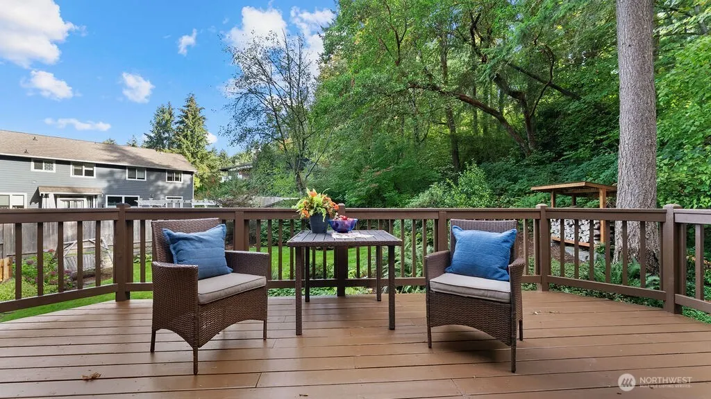 6504 119th Avenue SE, Bellevue, WA 98006