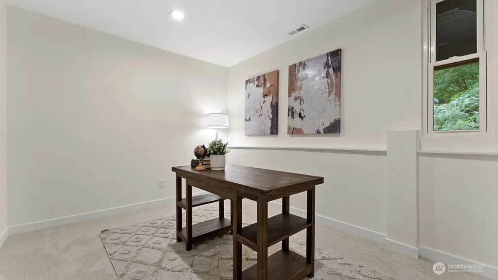 6504 119th Avenue SE, Bellevue, WA 98006