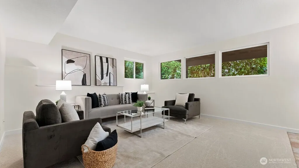 6504 119th Avenue SE, Bellevue, WA 98006