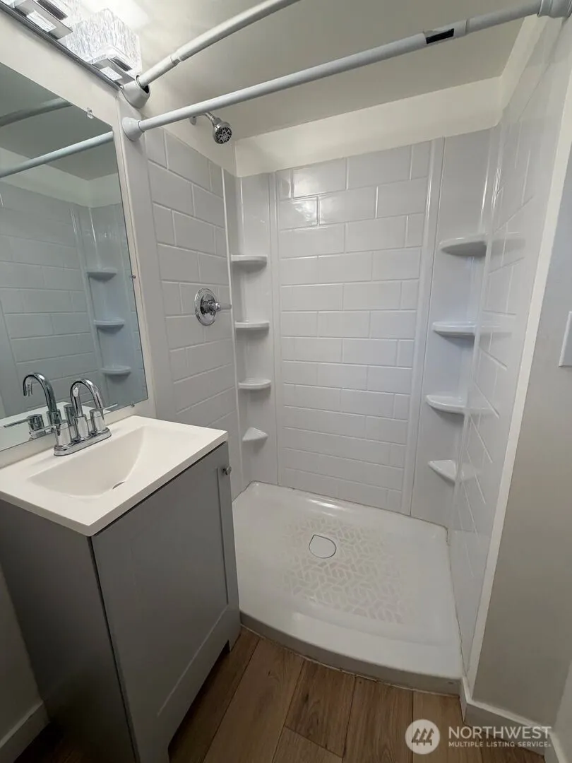 15801 Larch Way #B, Lynnwood, WA 98087-2637