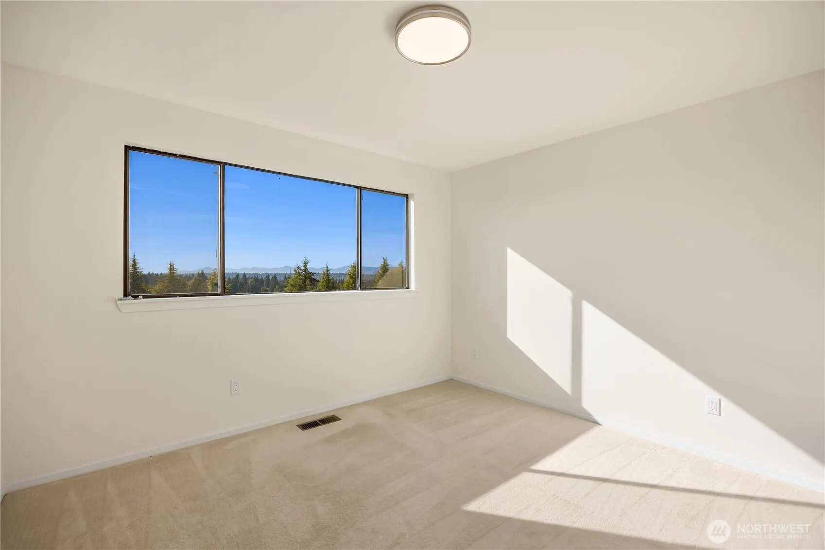 4825 134th Place SE, Bellevue, WA 98006
