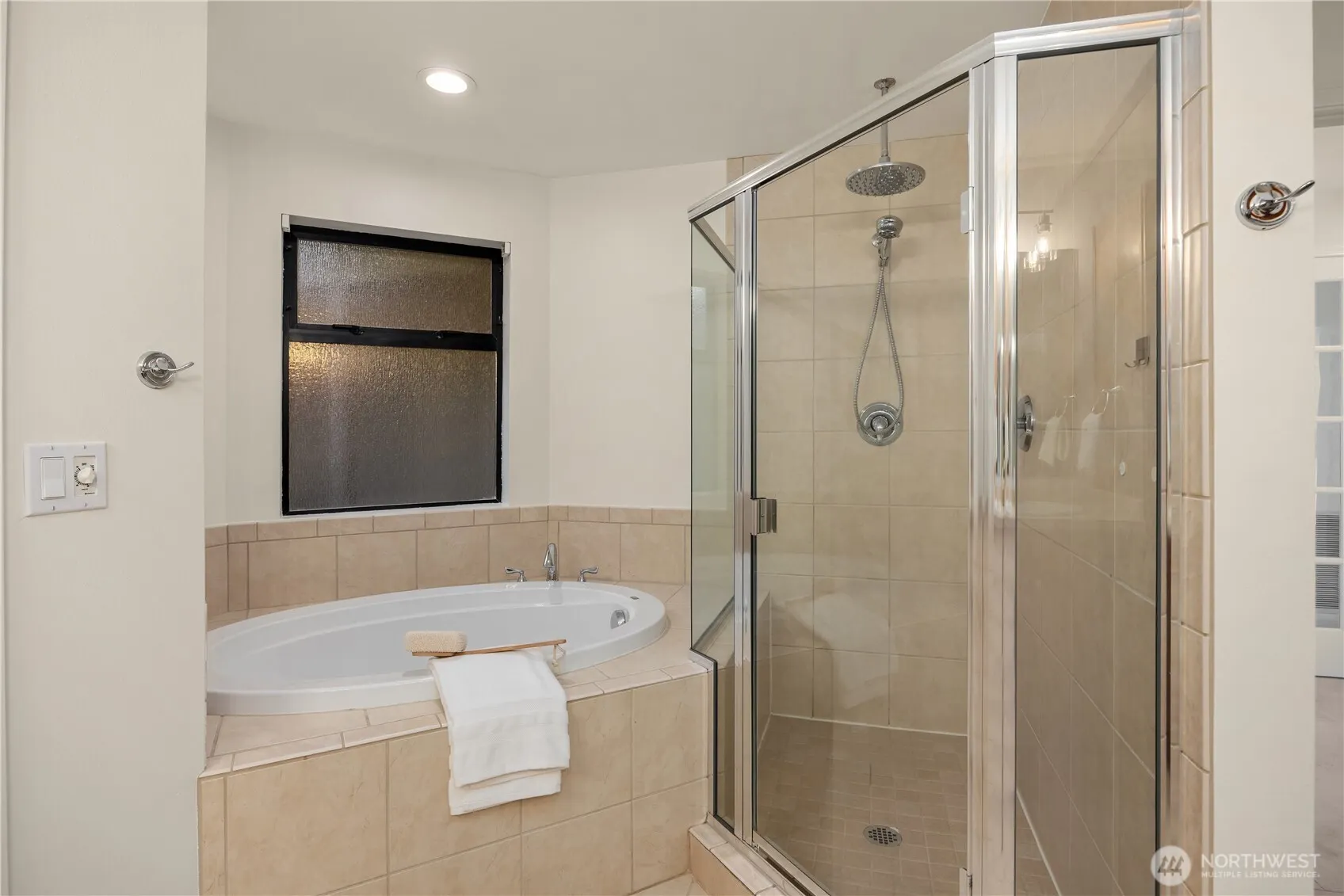 4825 134th Place SE, Bellevue, WA 98006