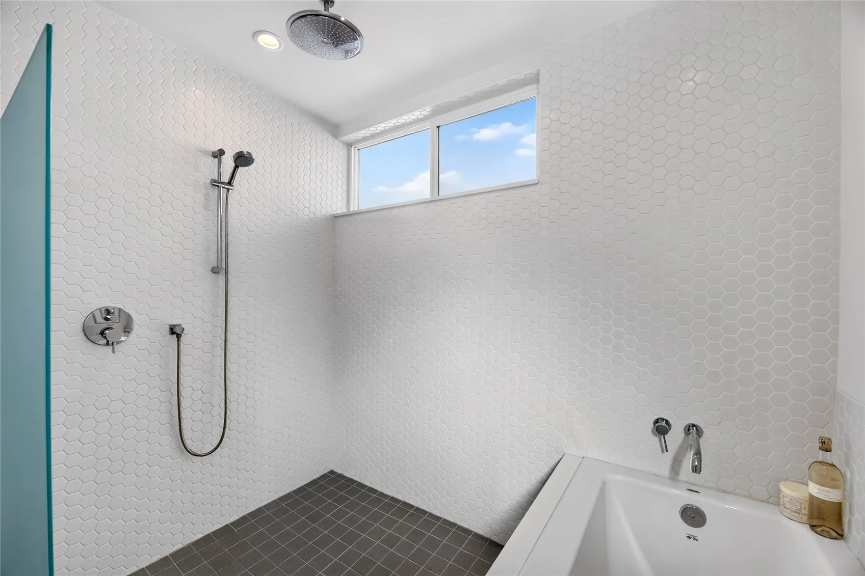 2636 A NW 58th Street , Seattle, WA 98107