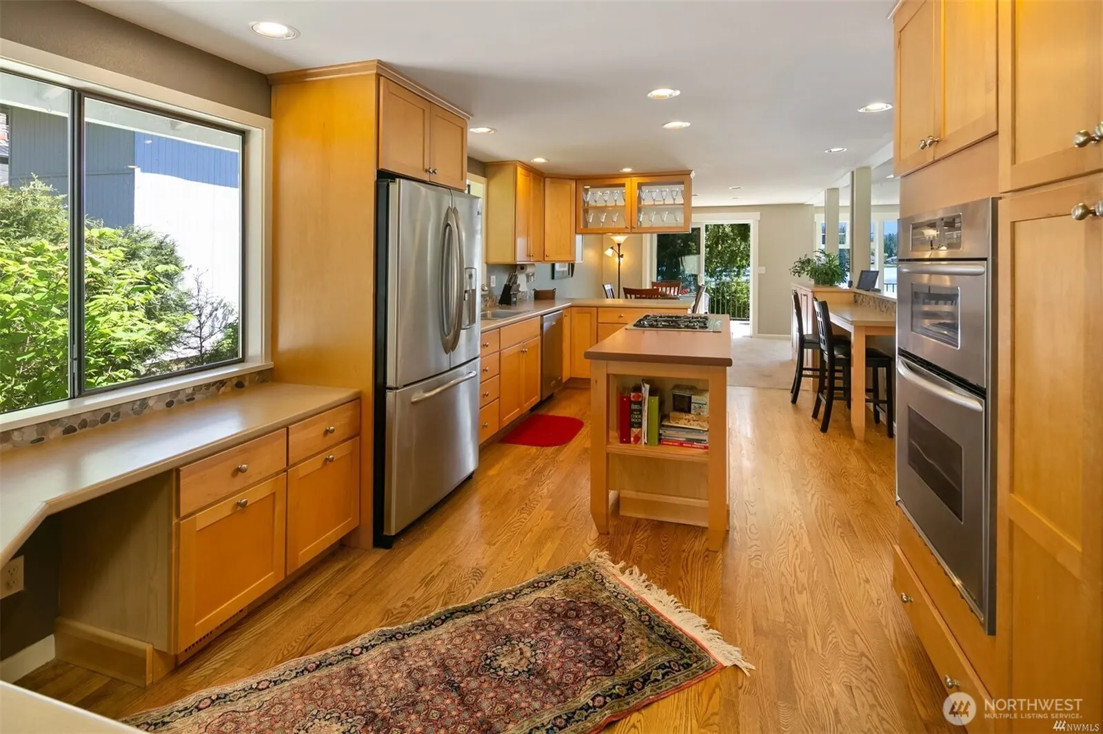 2424 215th Avenue SE, Sammamish, WA 98075