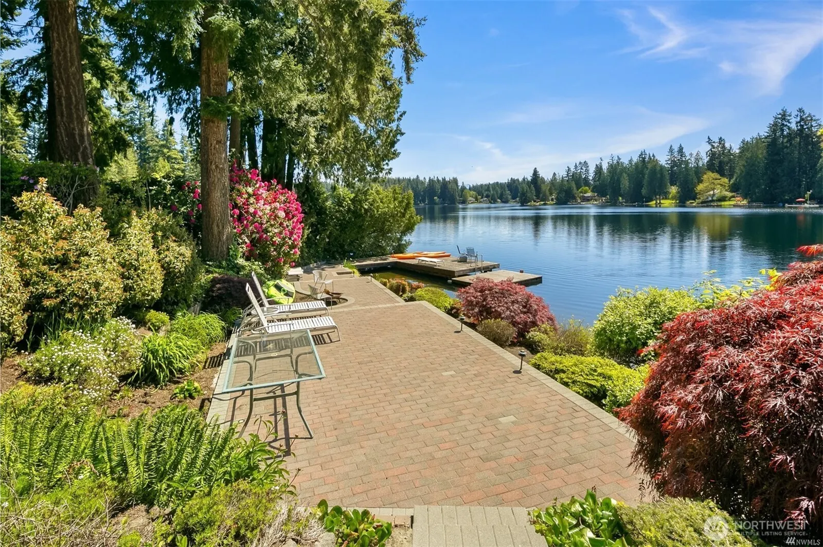 2424 215th Avenue SE, Sammamish, WA 98075