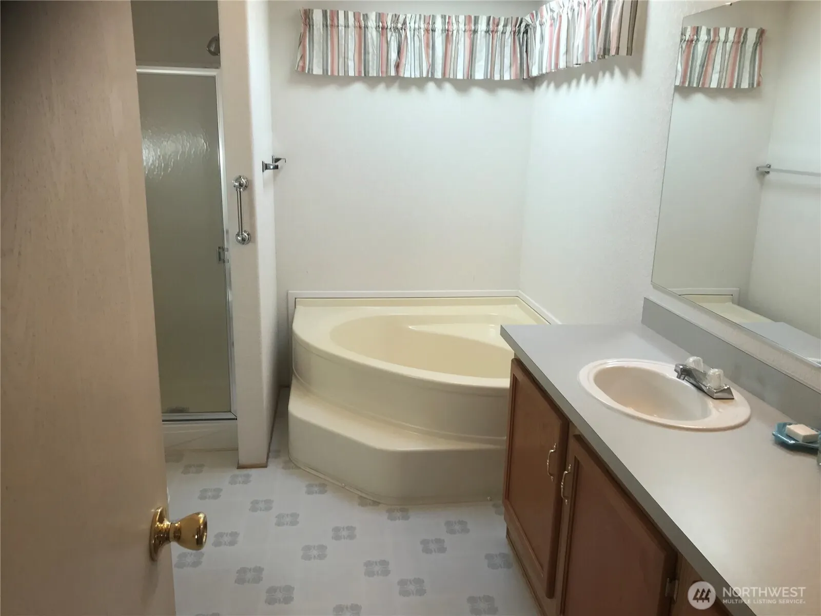 4111 164th Street SW #48, Lynnwood, WA 98087