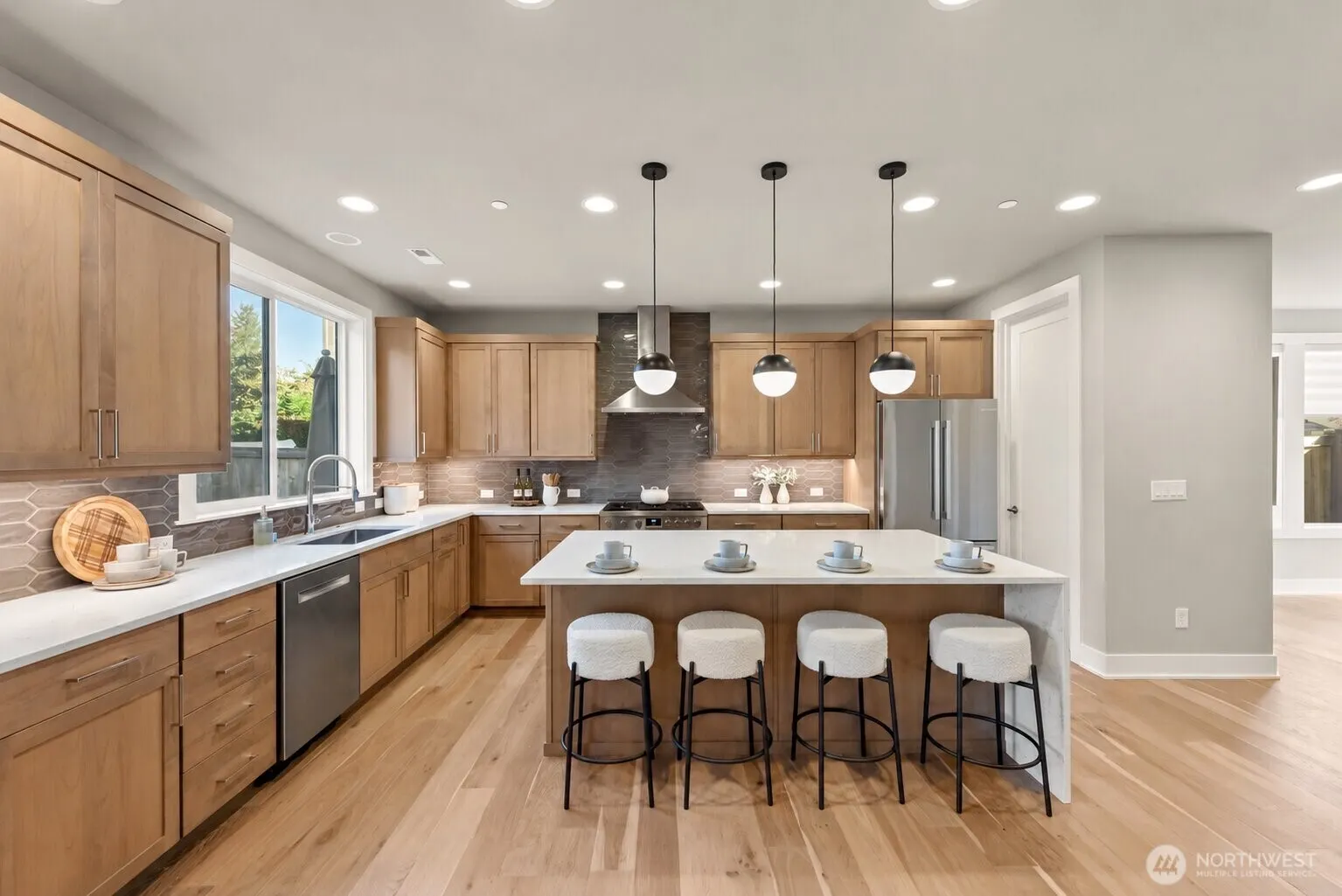10323 133rd Court NE, Redmond, WA 98033