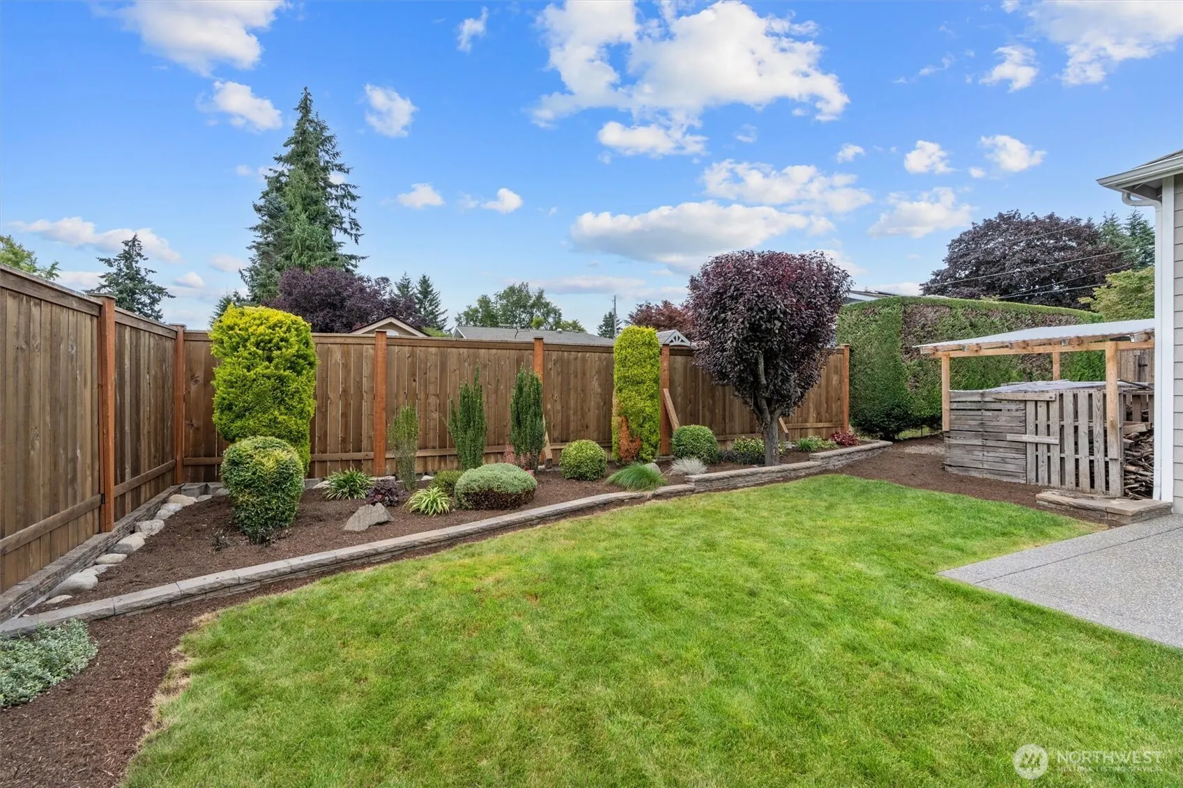 26127 145th Avenue SE, Kent, WA 98042