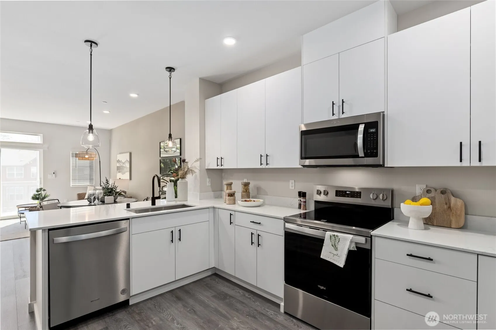 16202 Manor Way #D7, Lynnwood, WA 98087