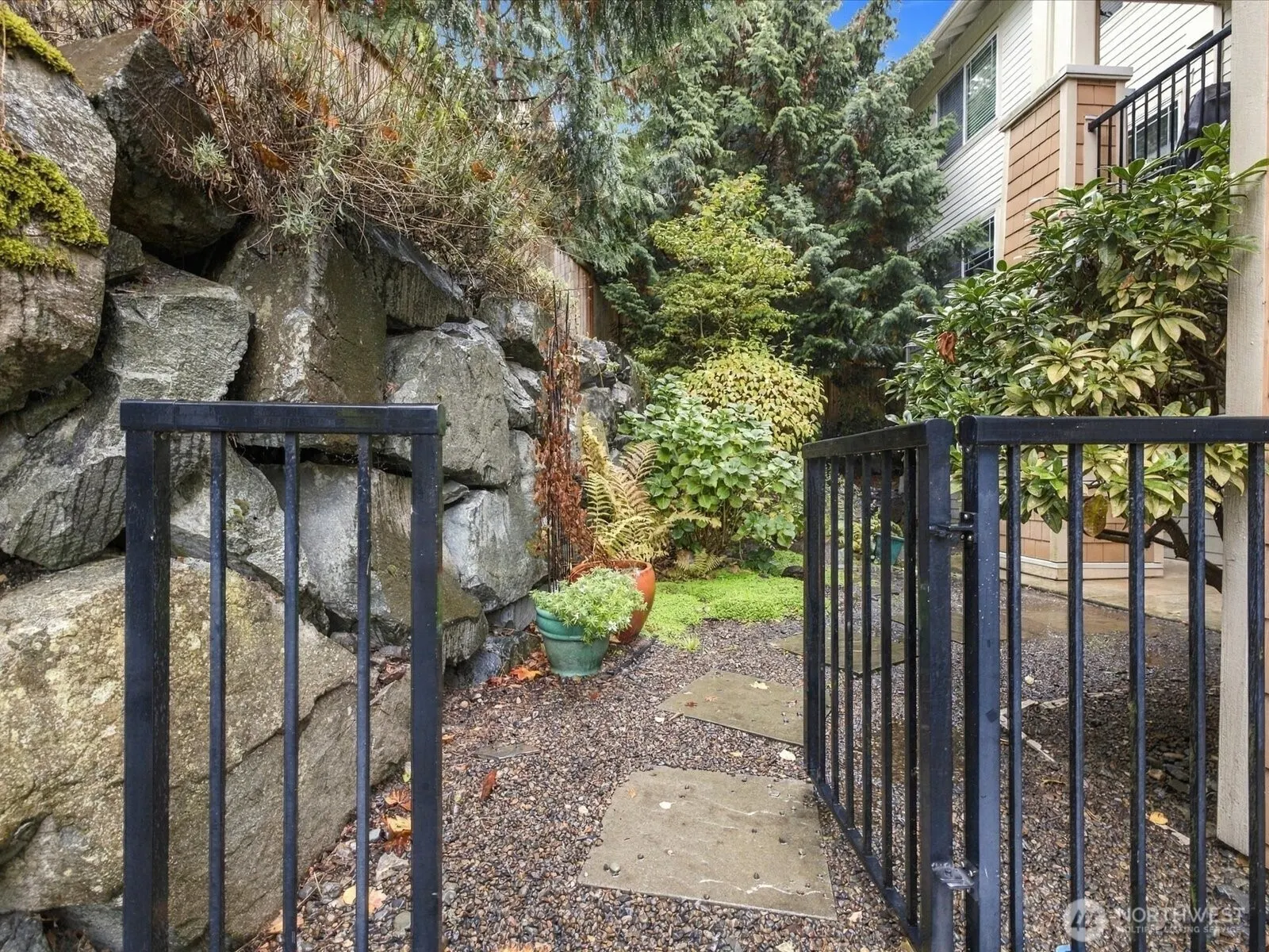 15026 40th Avenue W #12-101, Lynnwood, WA 98087