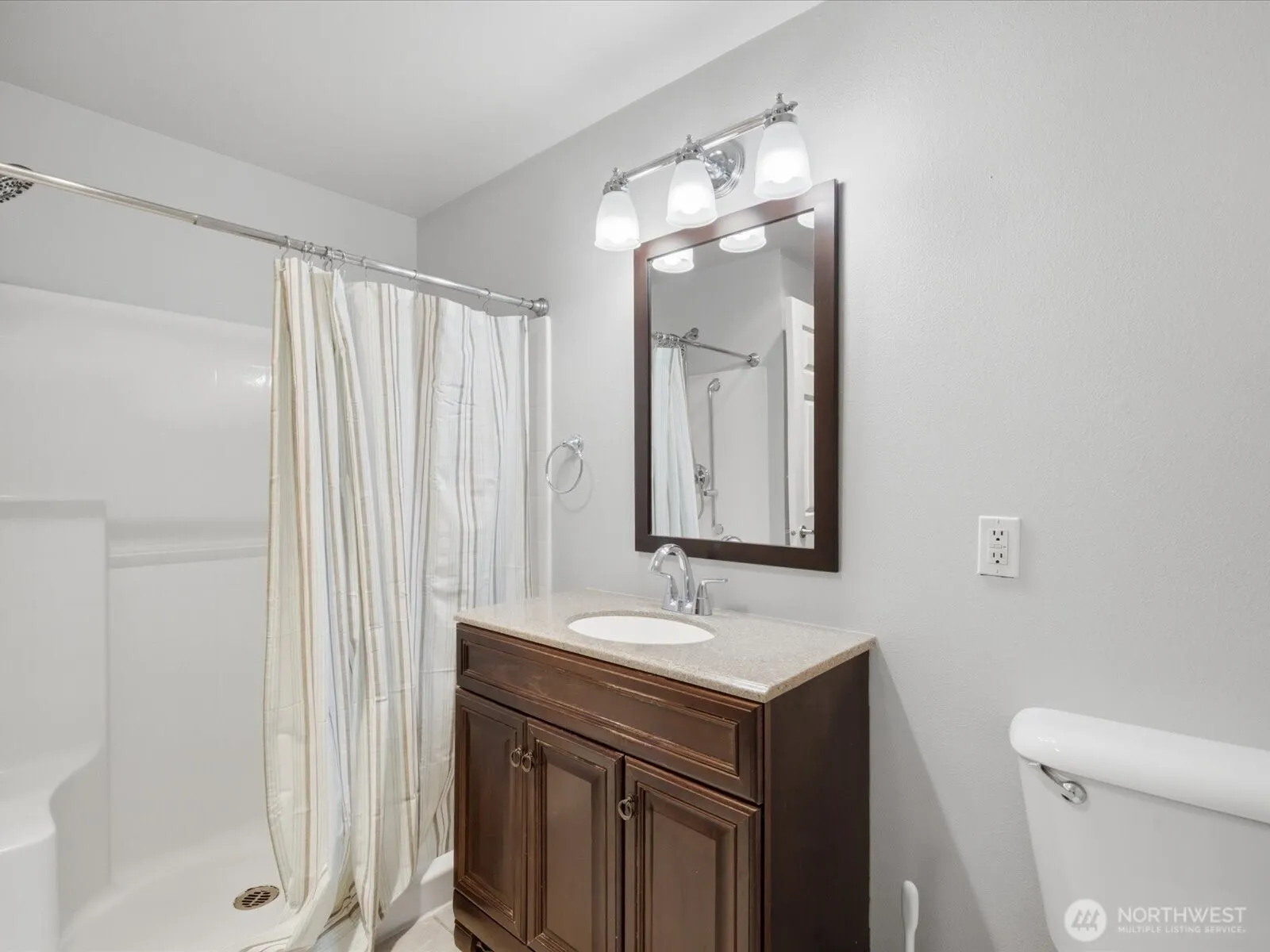 15026 40th Avenue W #12-101, Lynnwood, WA 98087