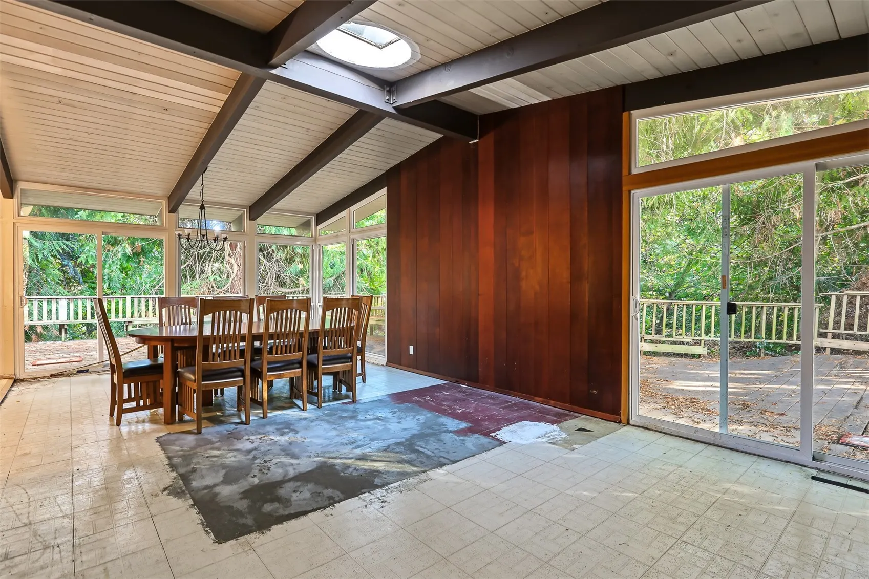 8804 30th Avenue NW, Seattle, WA 98117