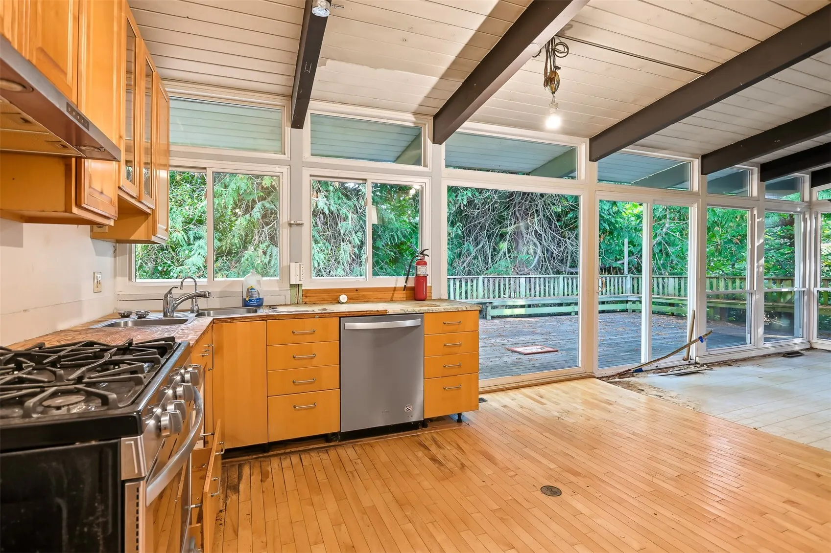8804 30th Avenue NW, Seattle, WA 98117