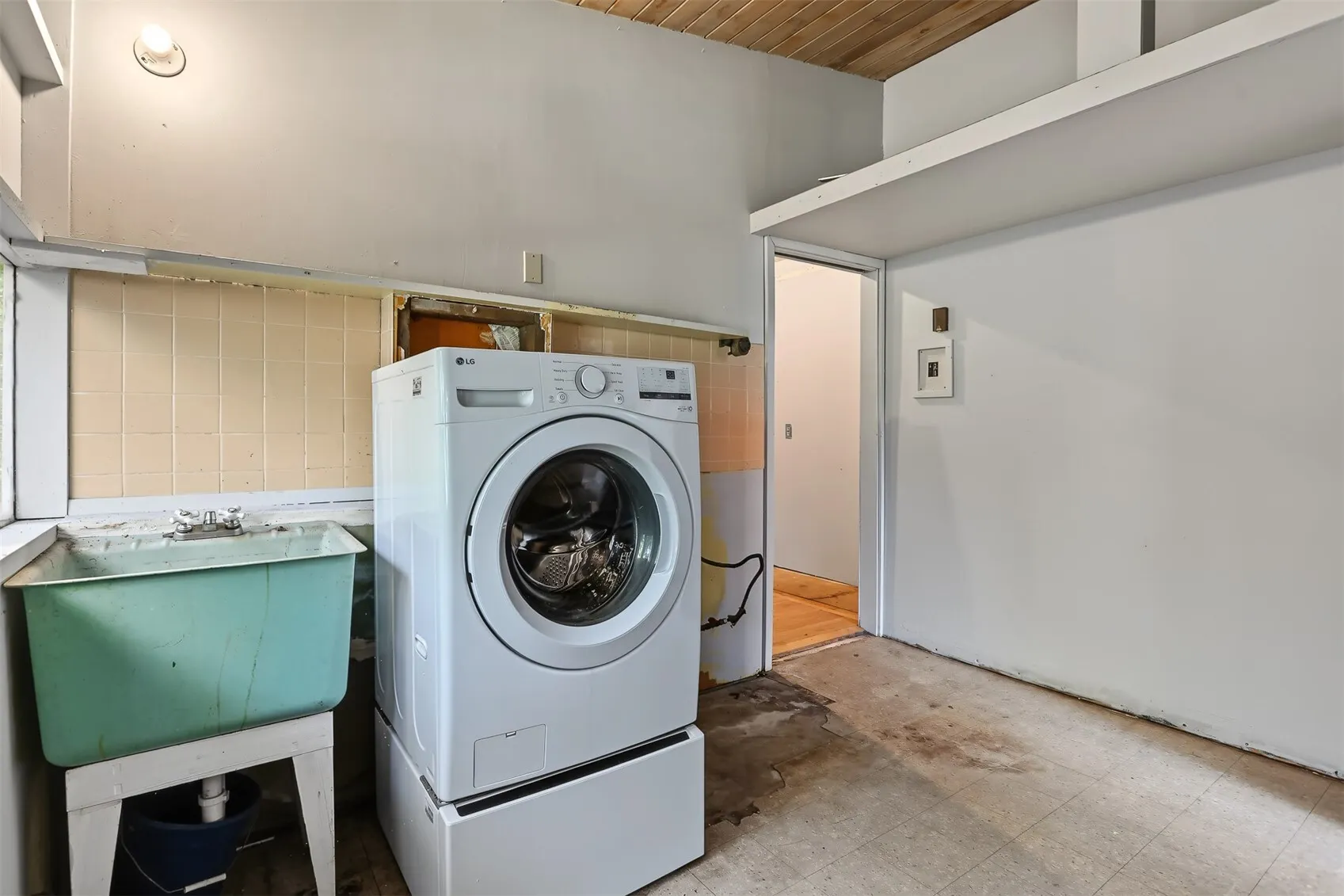 8804 30th Avenue NW, Seattle, WA 98117