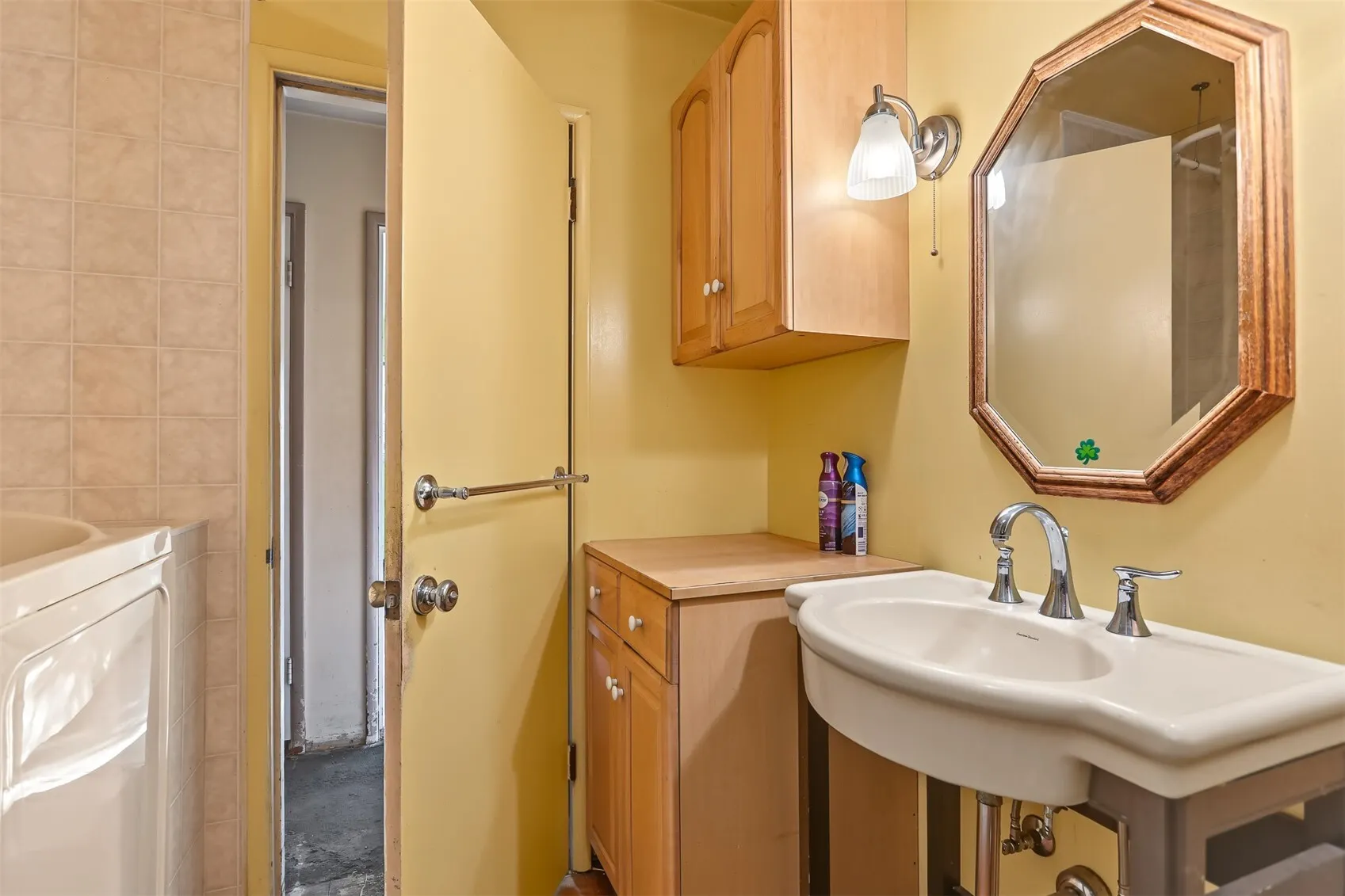 8804 30th Avenue NW, Seattle, WA 98117