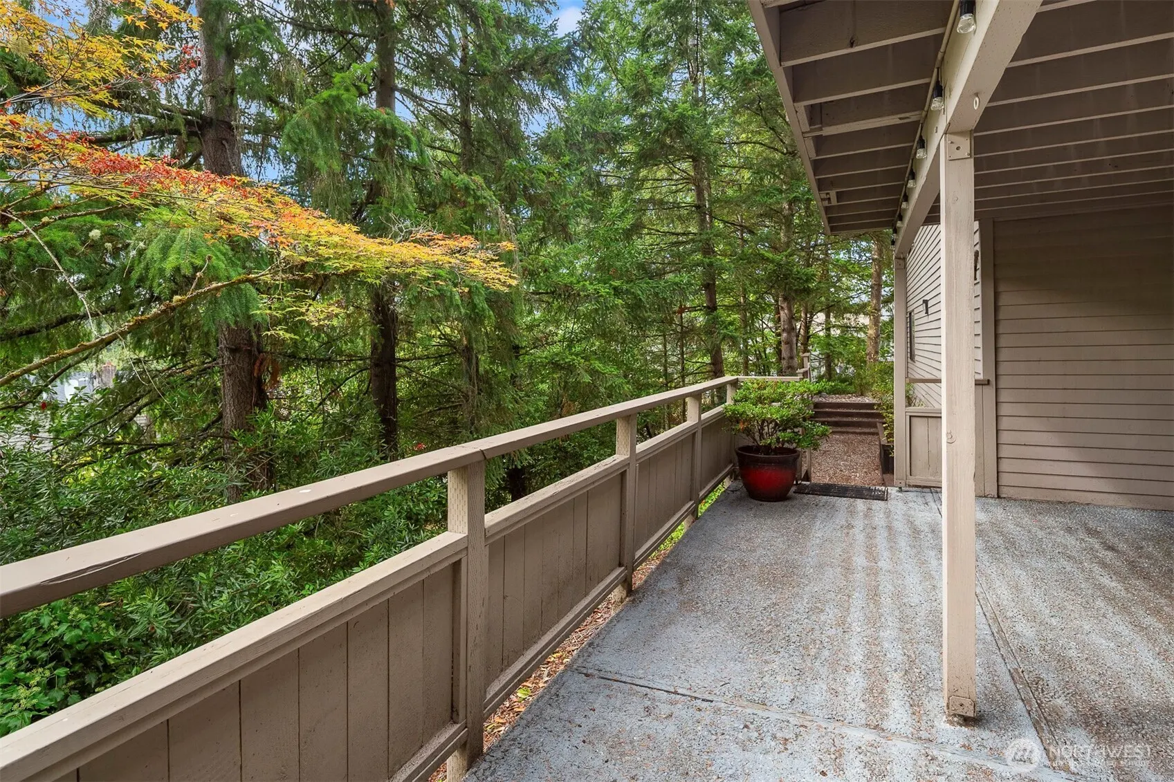 13233 SE 51st Place , Bellevue, WA 98006-4201