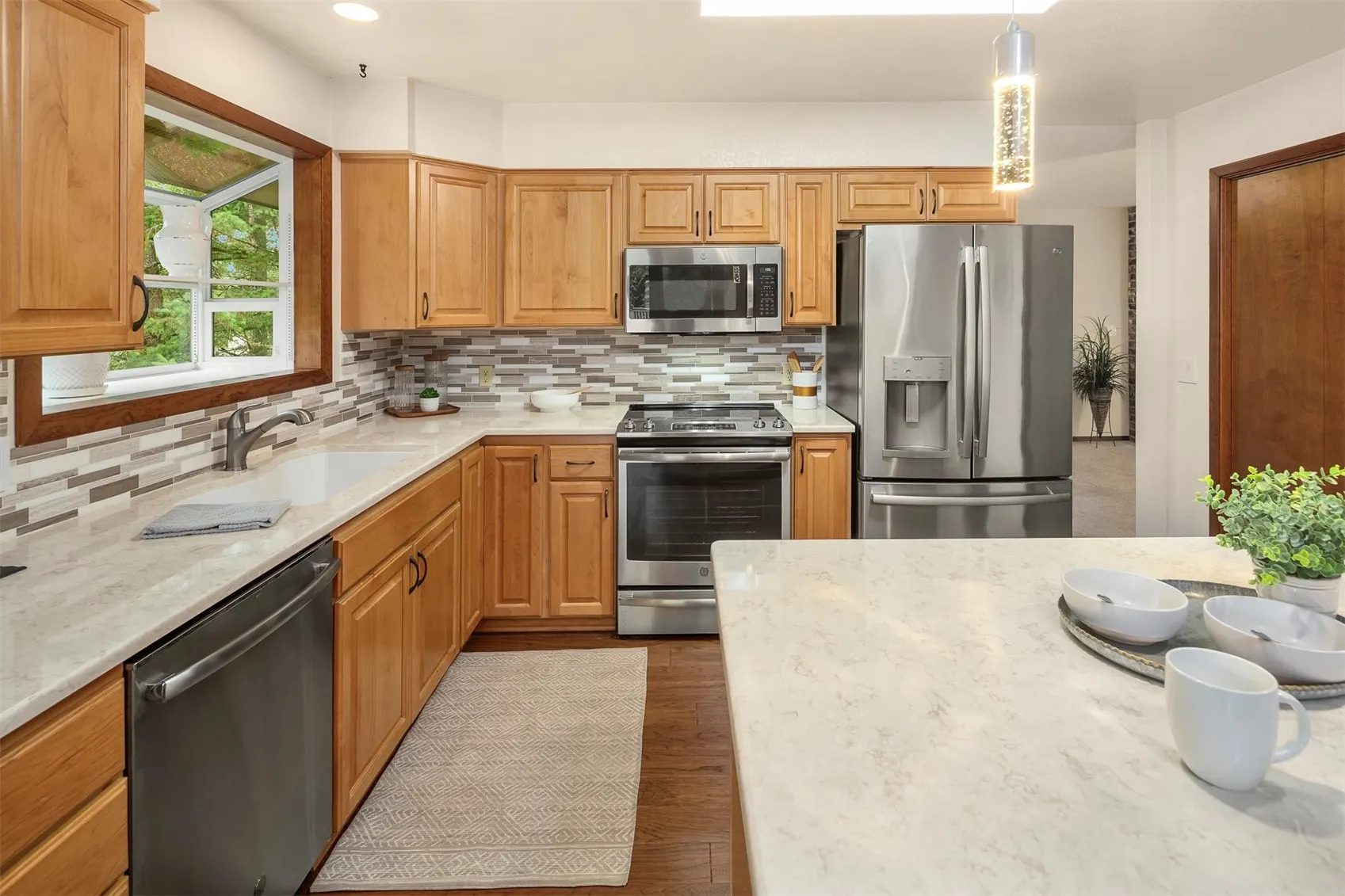13233 SE 51st Place , Bellevue, WA 98006-4201