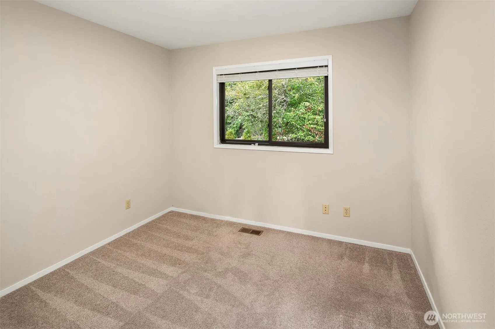 13233 SE 51st Place , Bellevue, WA 98006-4201