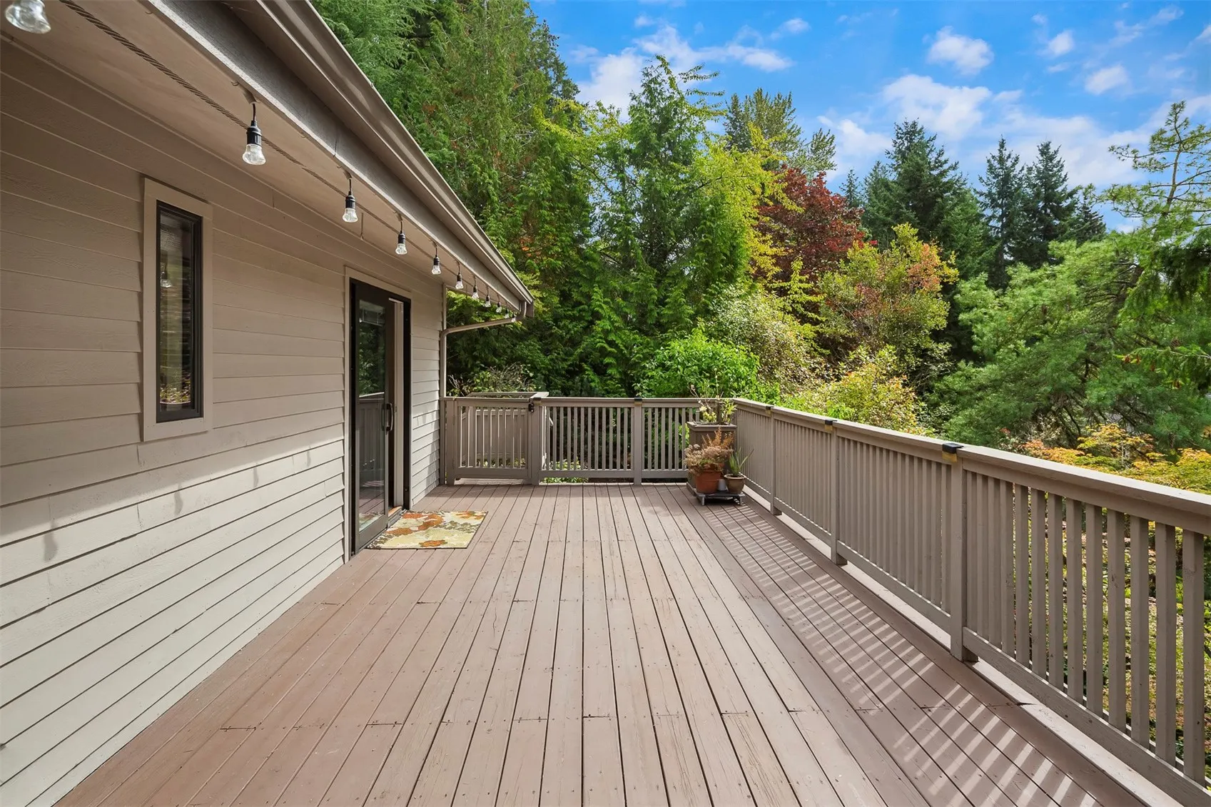 13233 SE 51st Place , Bellevue, WA 98006-4201