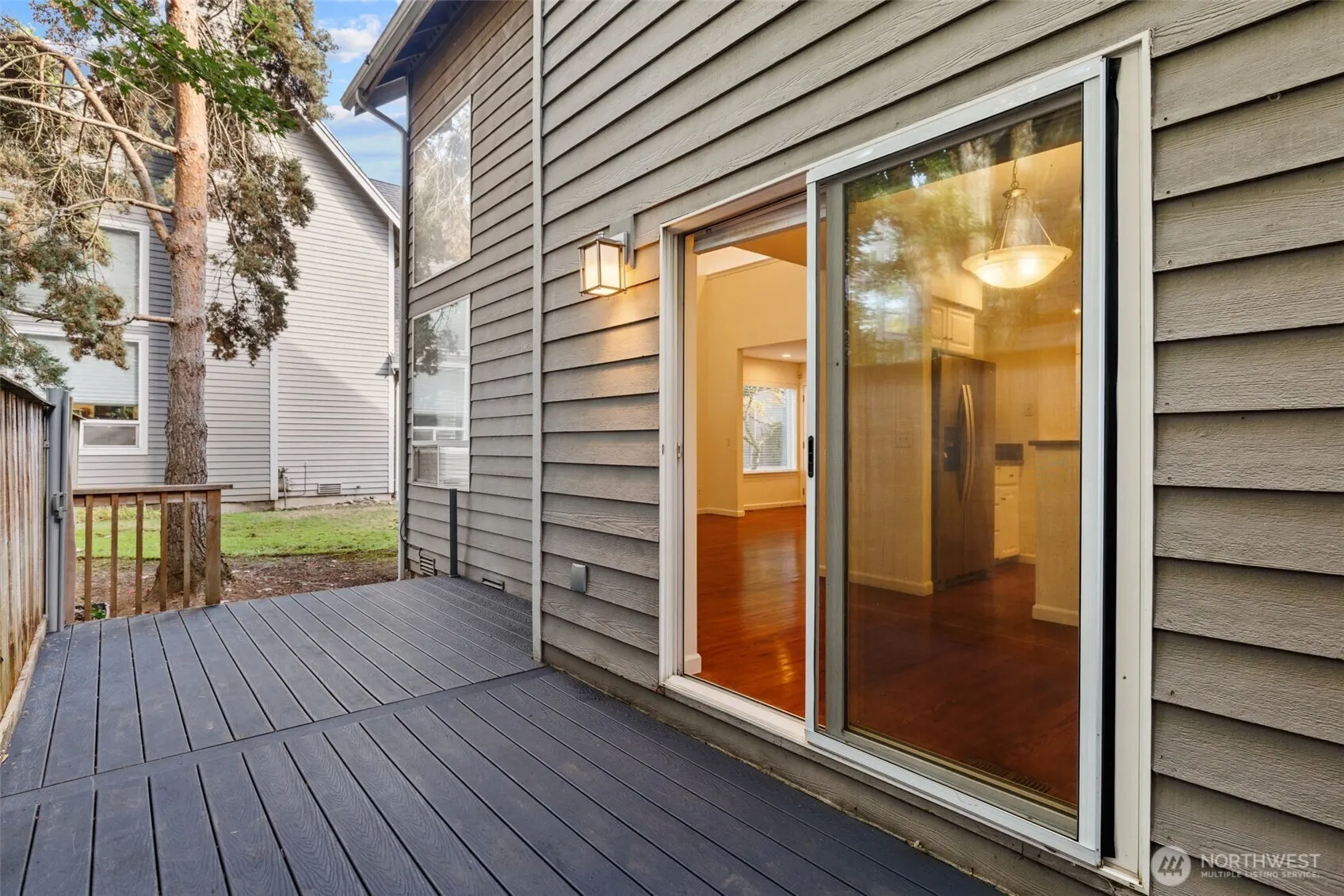 11611 NE 90th Street , Kirkland, WA 98033