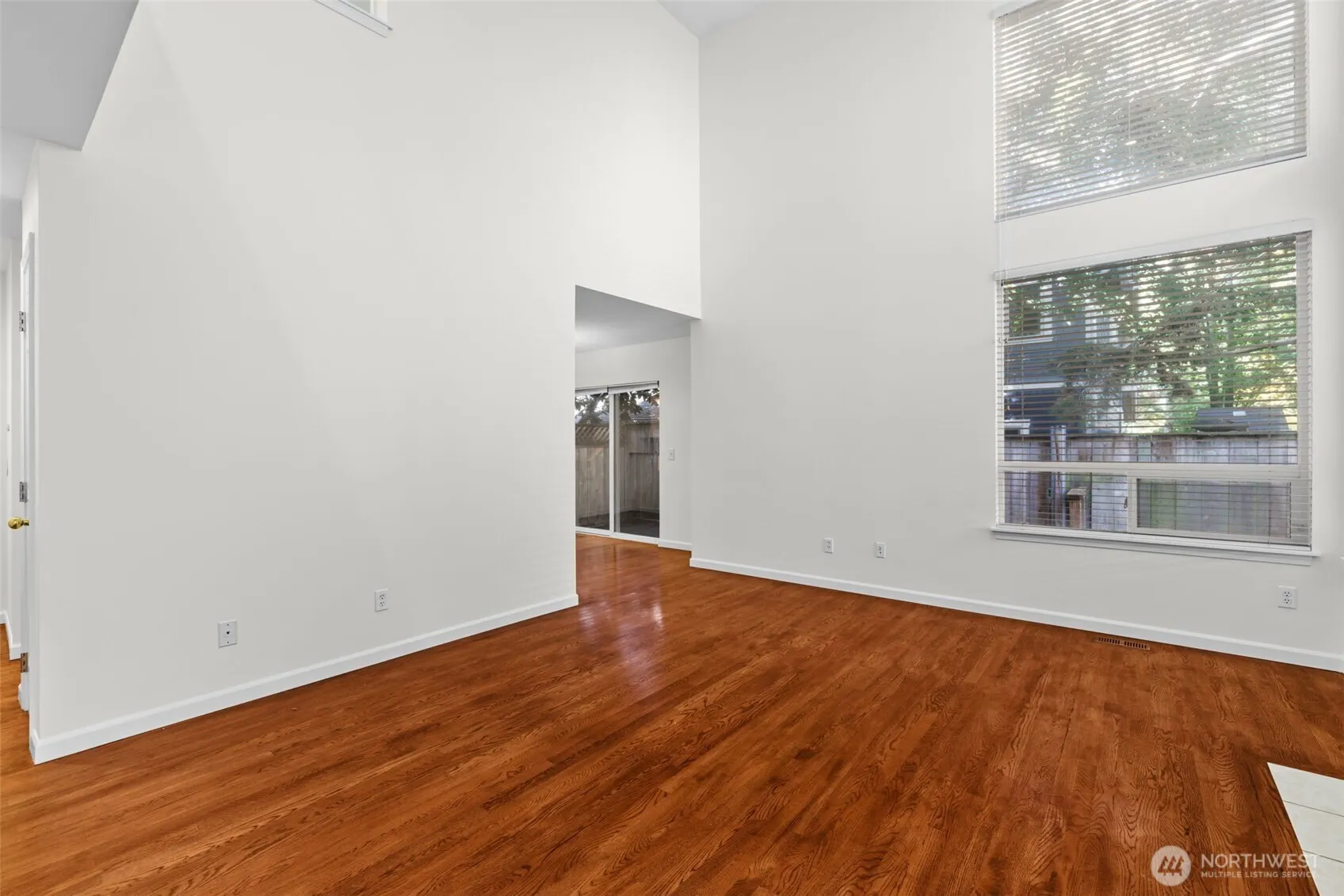 11611 NE 90th Street , Kirkland, WA 98033