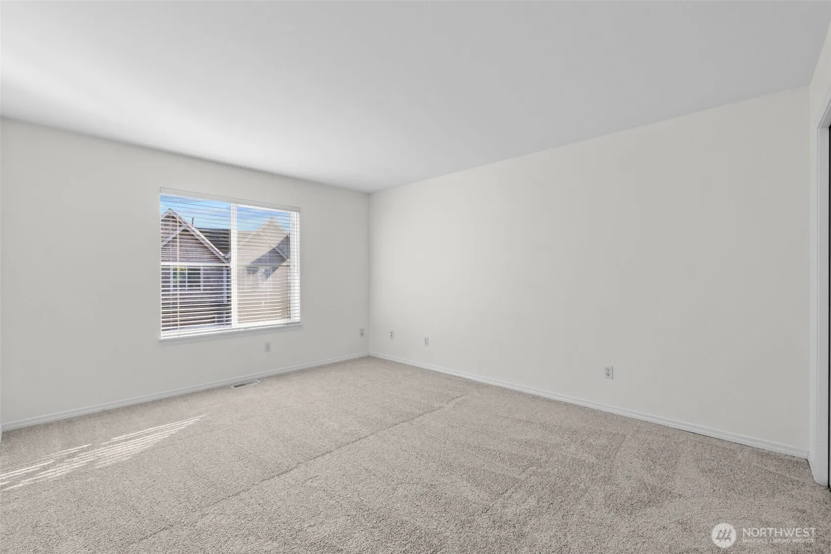 11611 NE 90th Street , Kirkland, WA 98033