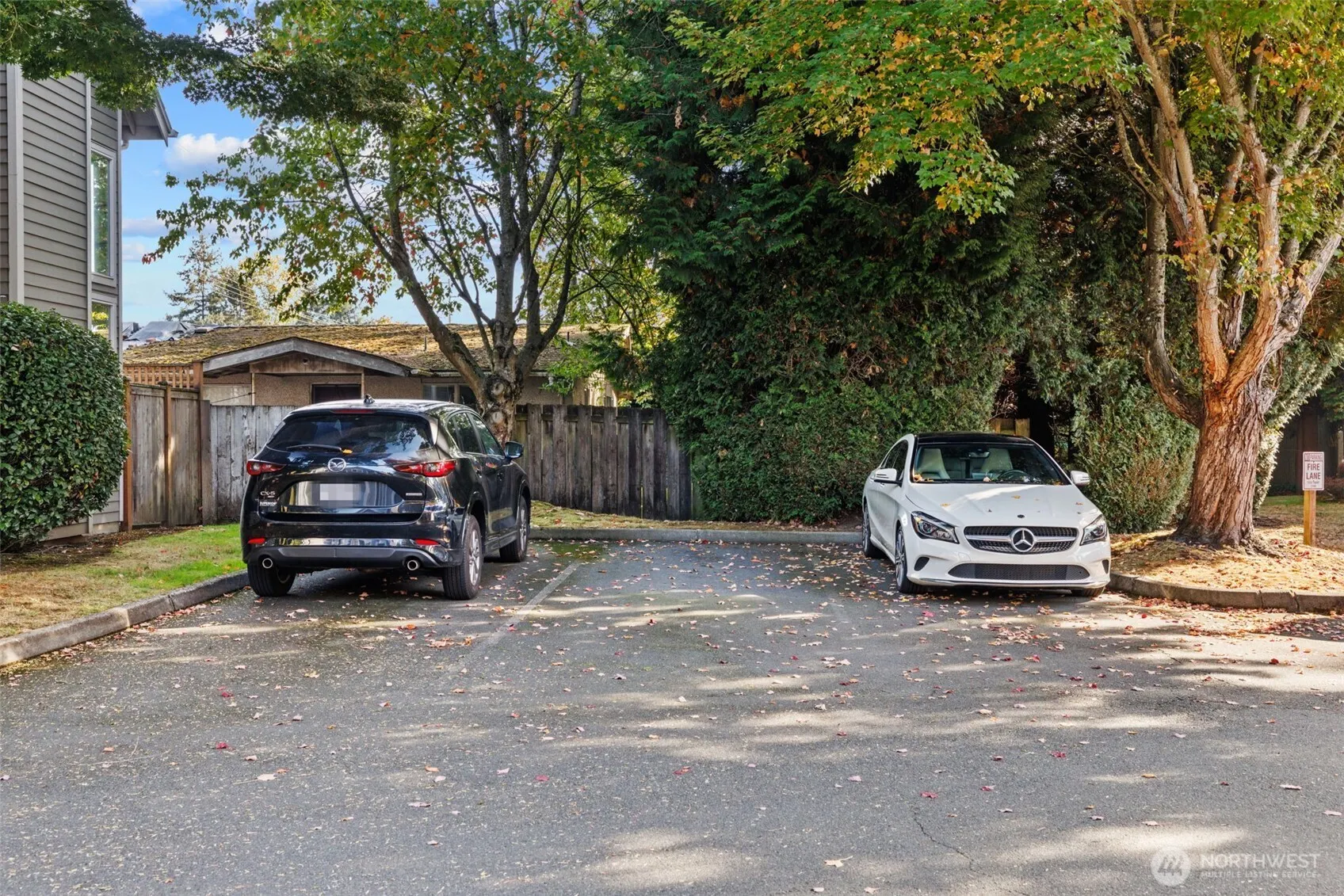 11611 NE 90th Street , Kirkland, WA 98033