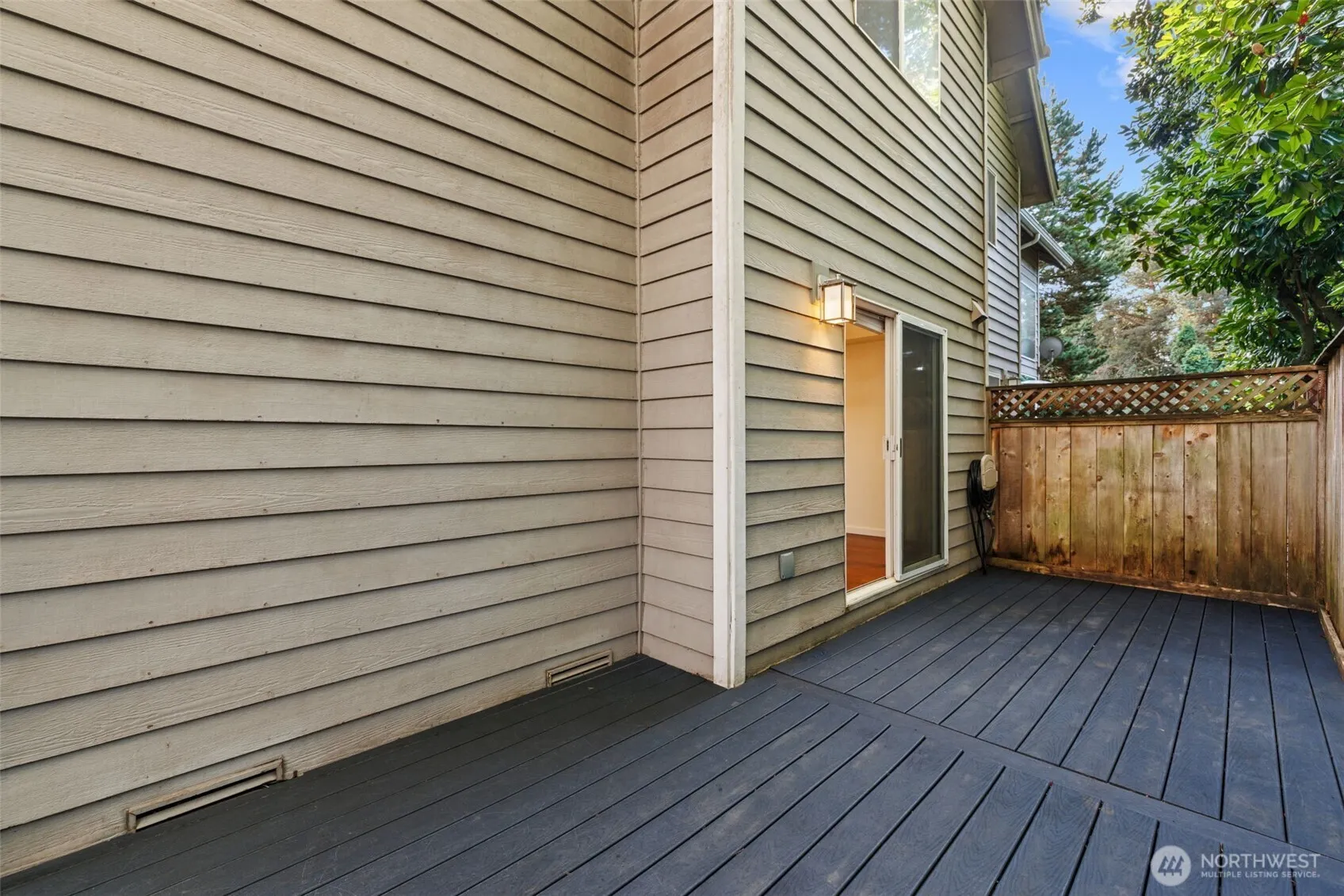 11611 NE 90th Street , Kirkland, WA 98033