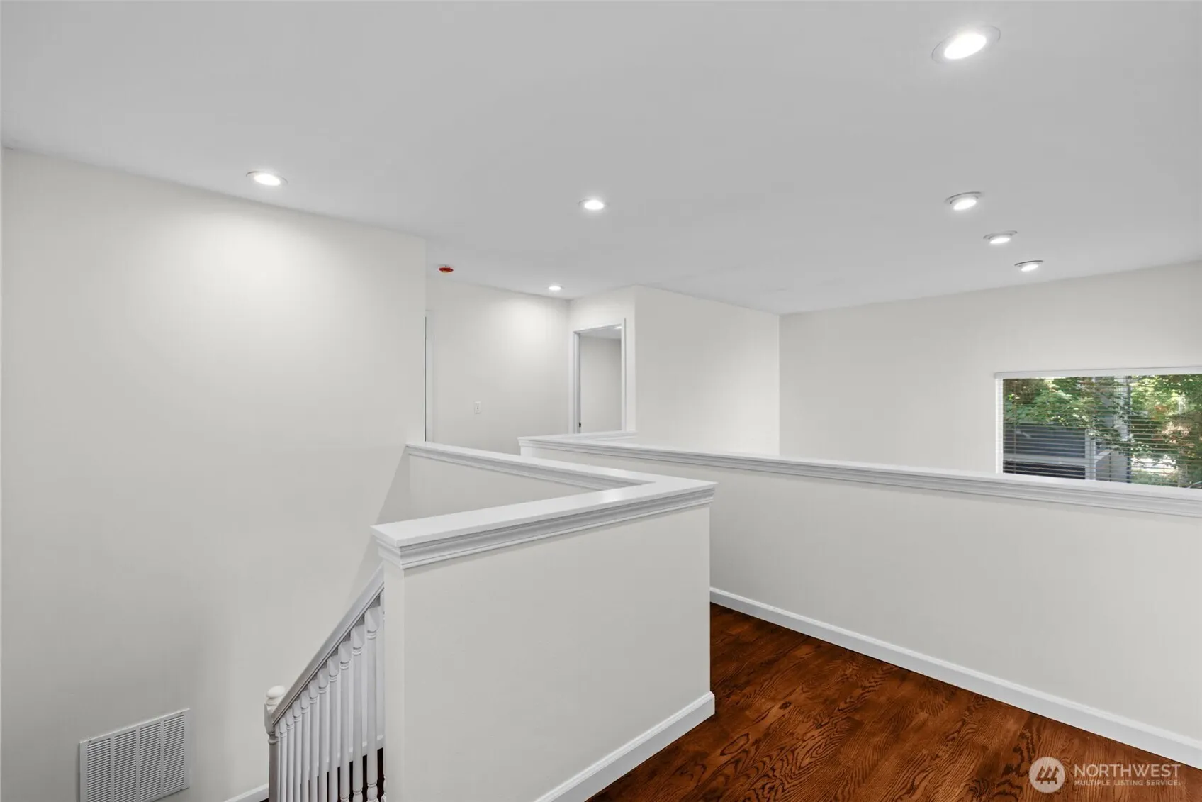 11611 NE 90th Street , Kirkland, WA 98033