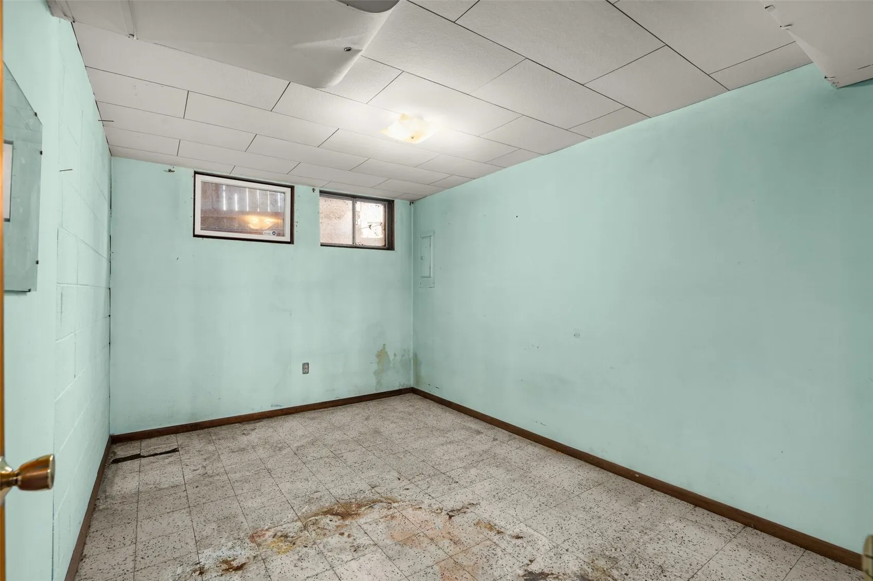 7039 S Lakeridge Drive , Seattle, WA 98178