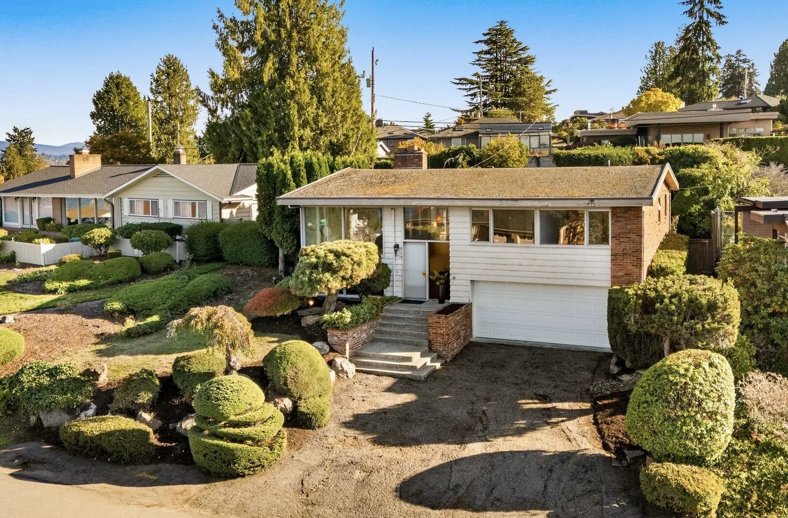 7039 S Lakeridge Drive , Seattle, WA 98178