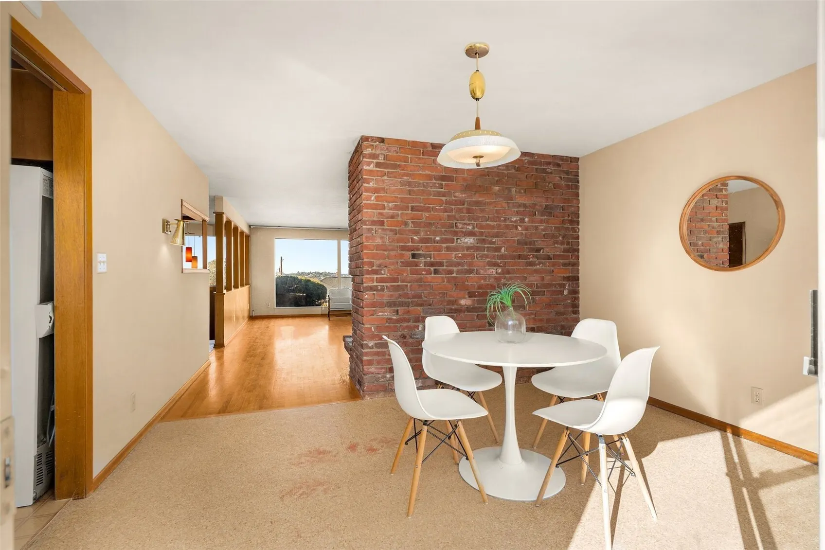 7039 S Lakeridge Drive , Seattle, WA 98178