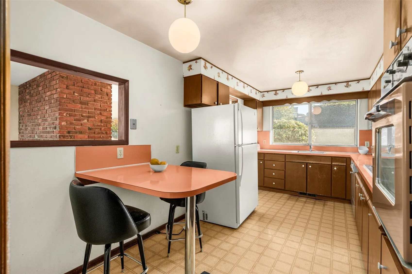 7039 S Lakeridge Drive , Seattle, WA 98178