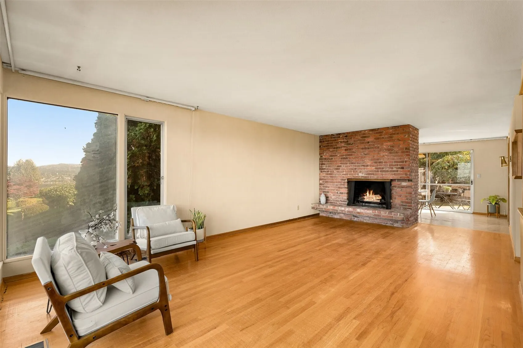 7039 S Lakeridge Drive , Seattle, WA 98178