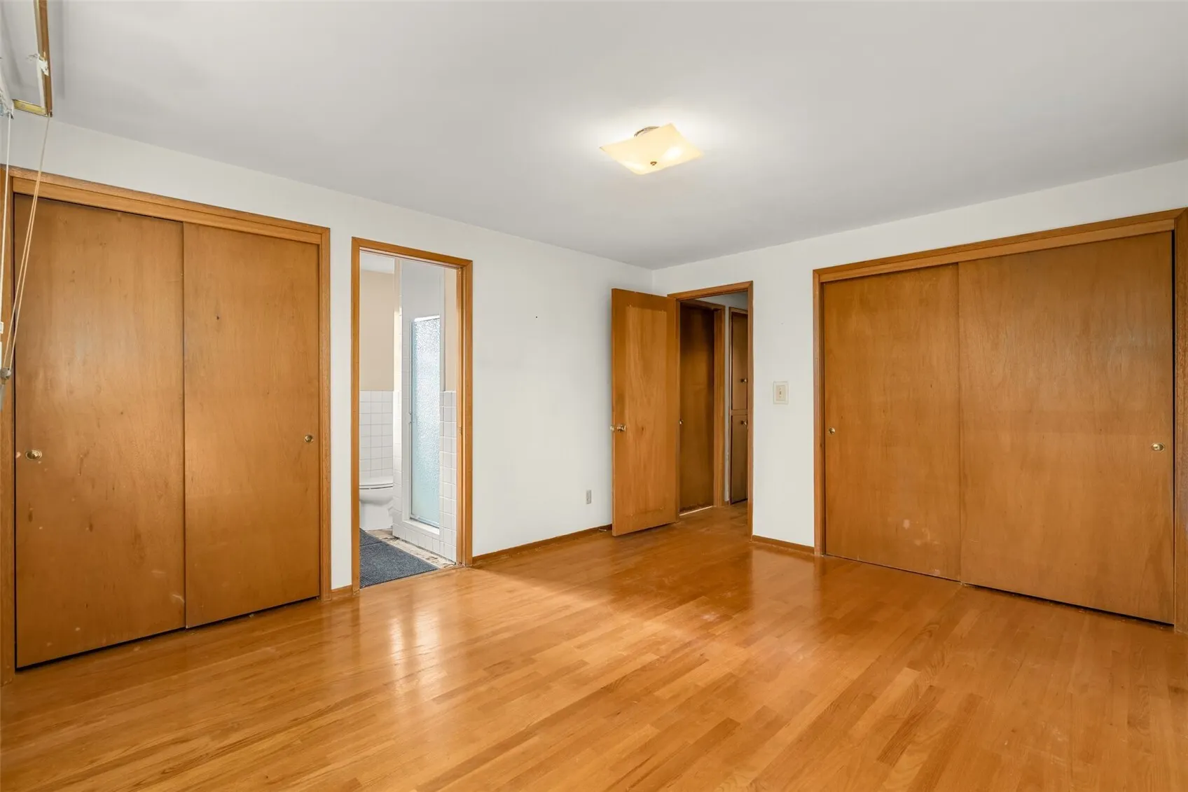 7039 S Lakeridge Drive , Seattle, WA 98178
