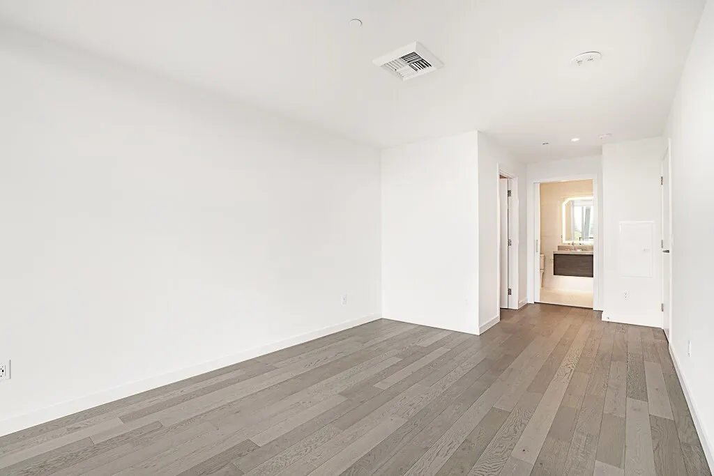 188 Bellevue Way NE #708, Bellevue, WA 98004